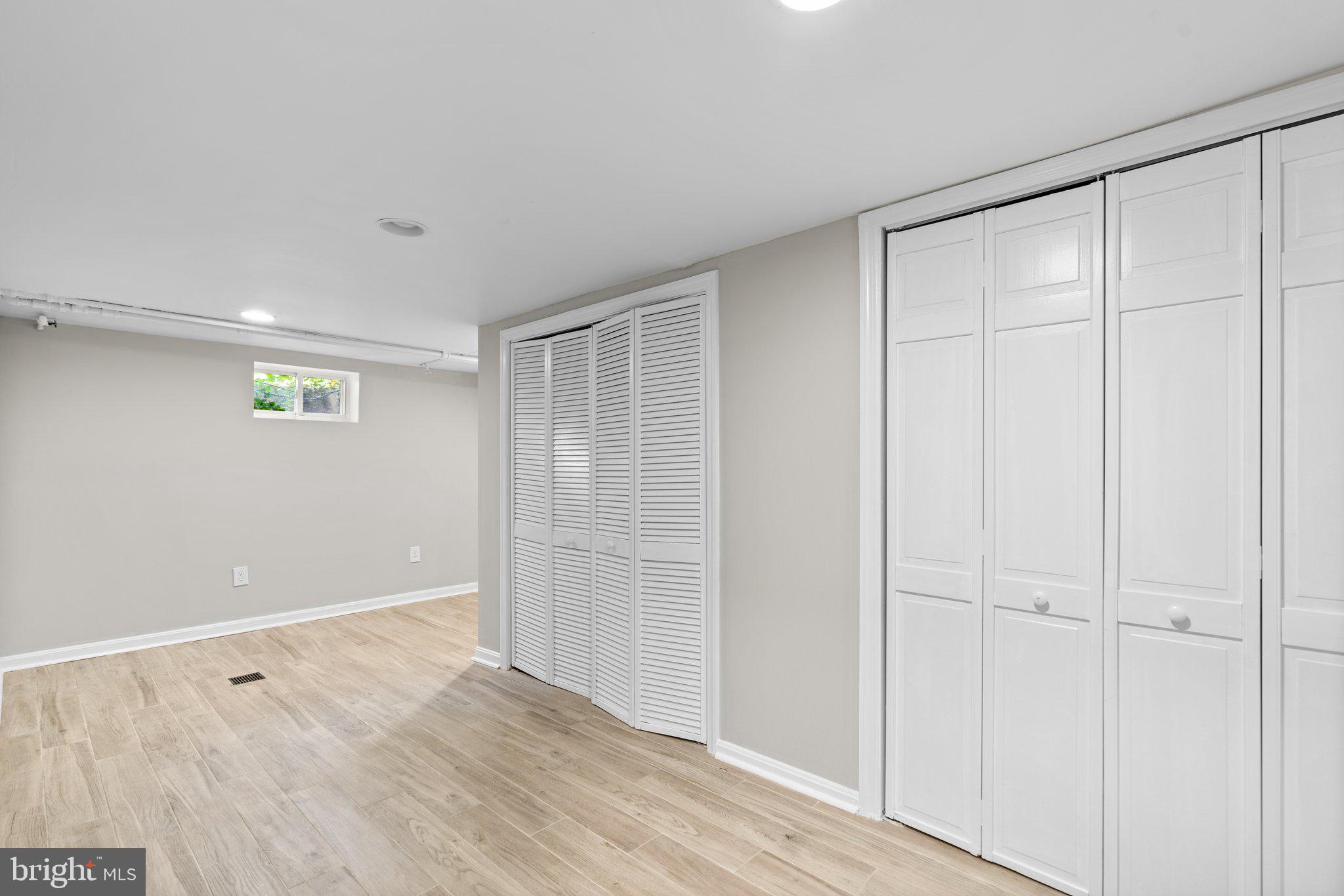 GLEN COVE - Residential Lease