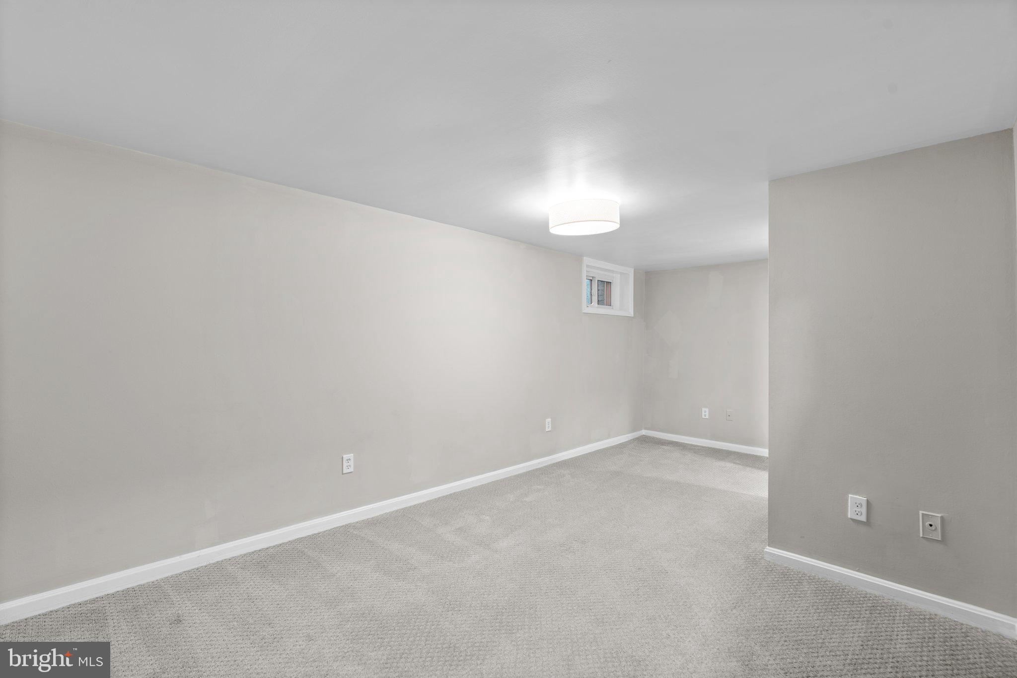 GLEN COVE - Residential Lease