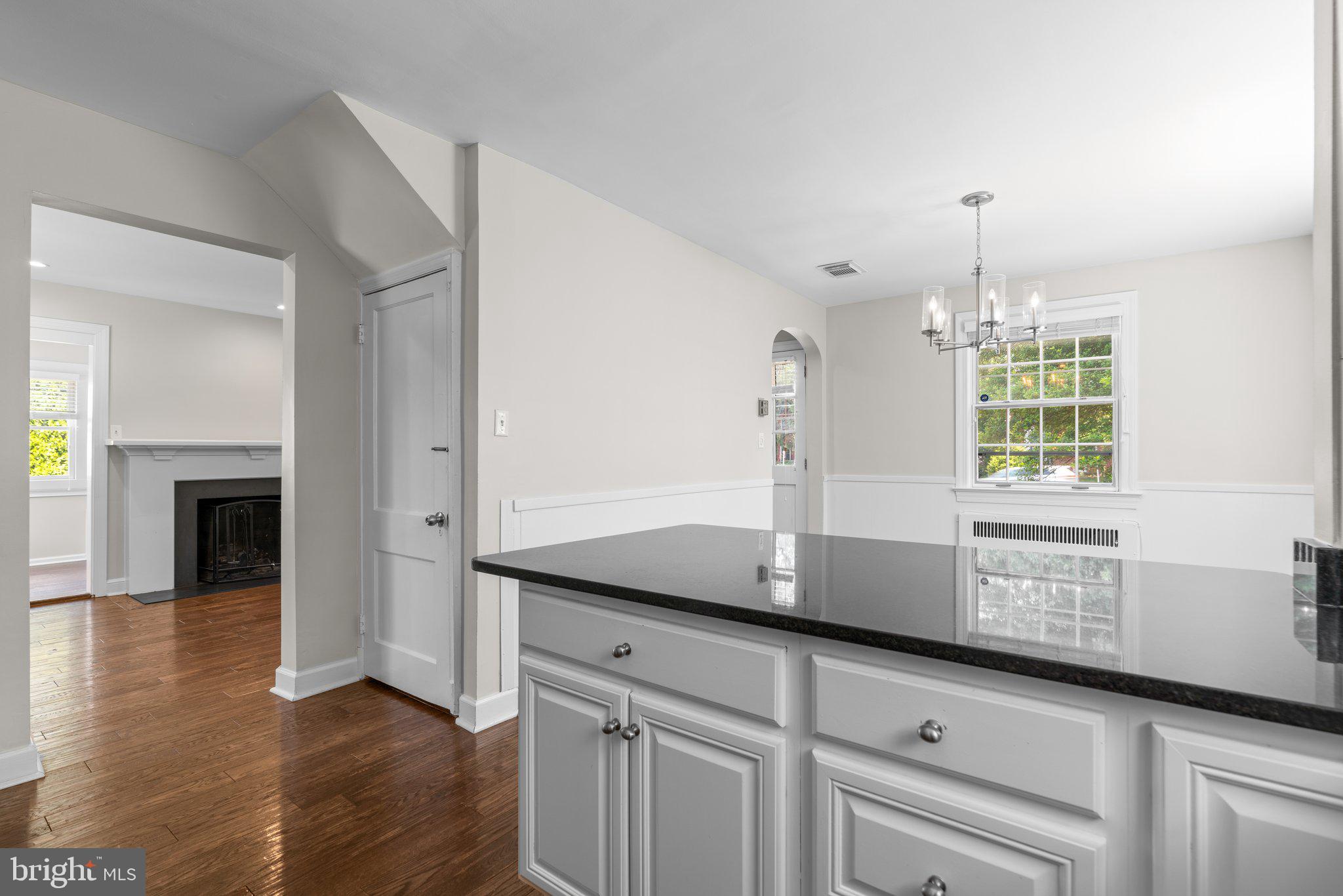 GLEN COVE - Residential Lease