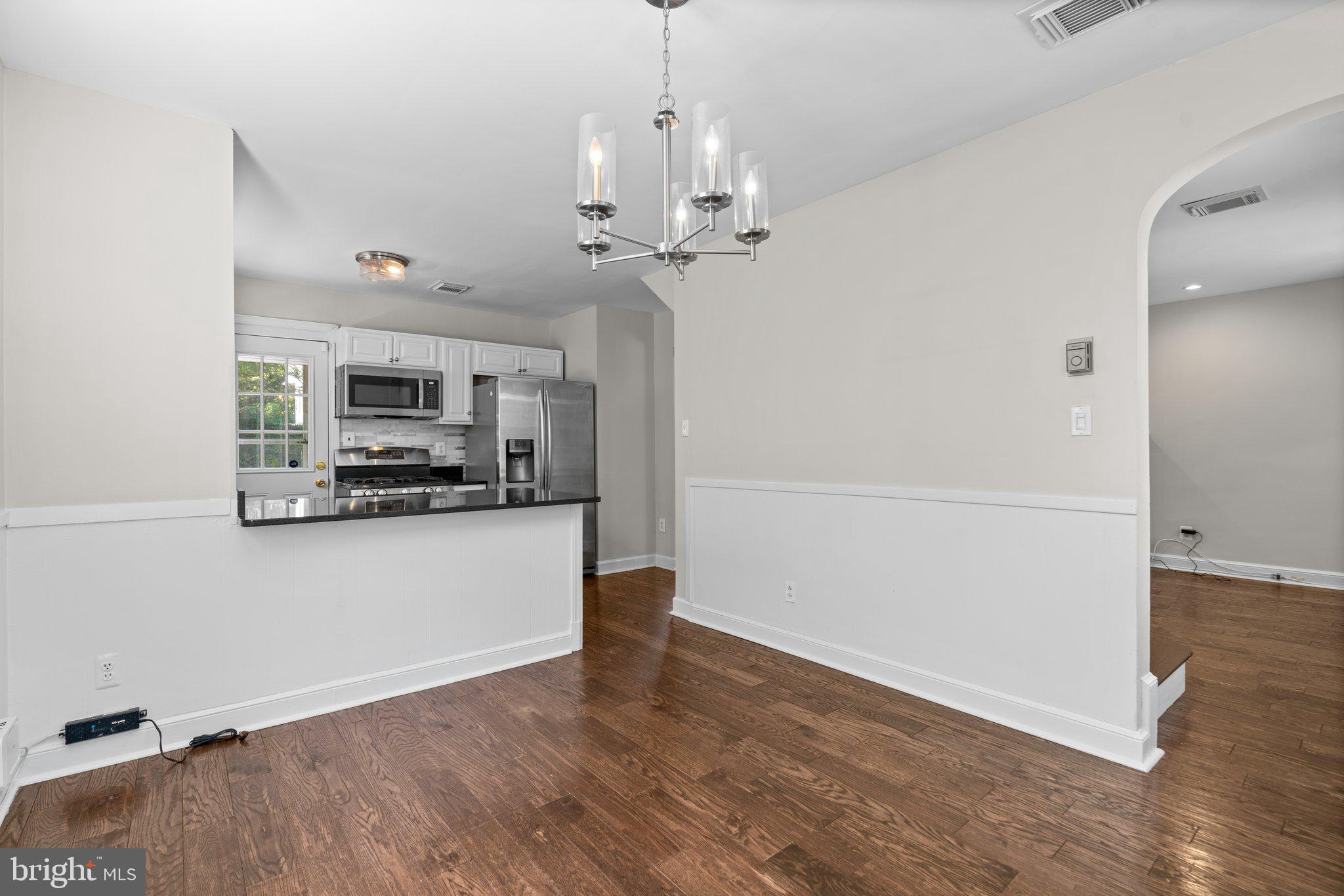 GLEN COVE - Residential Lease