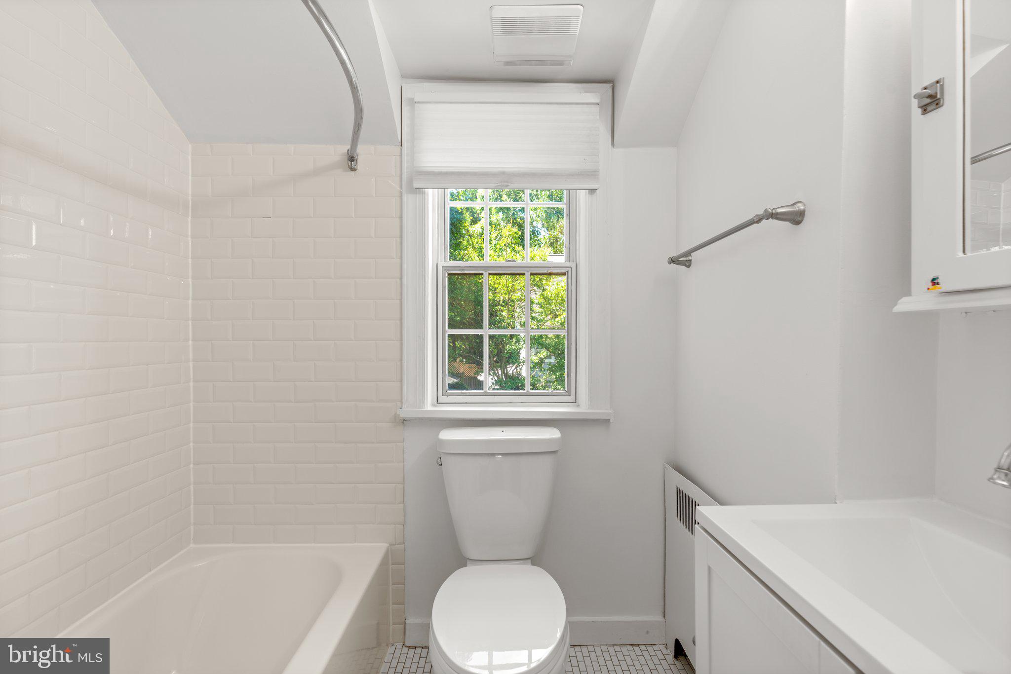 GLEN COVE - Residential Lease