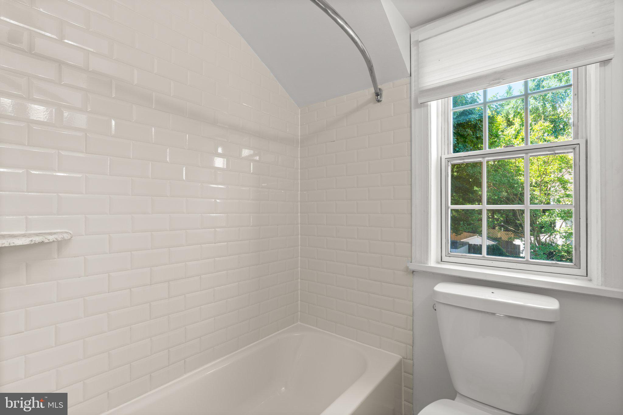 GLEN COVE - Residential Lease