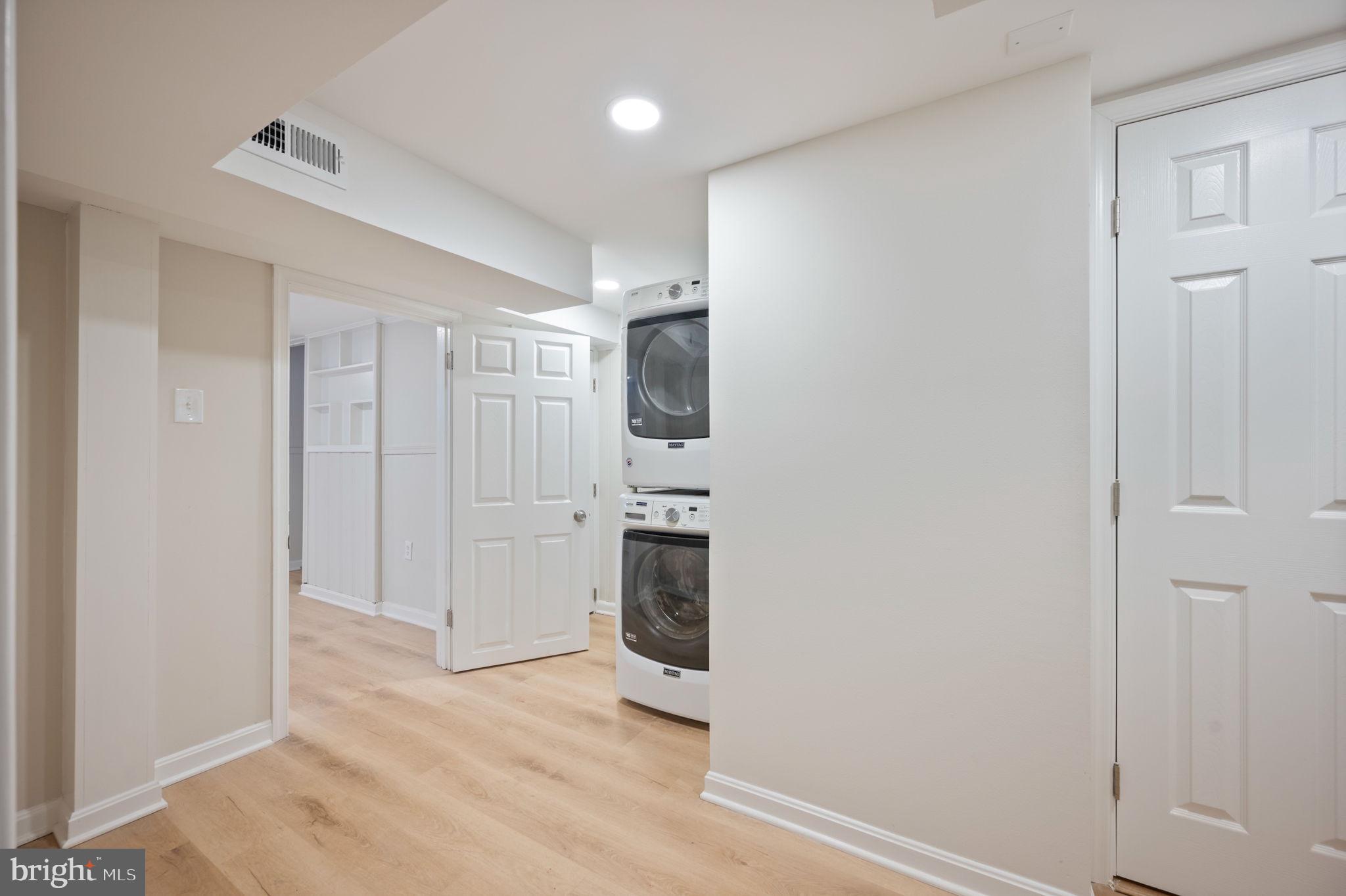 EASTWOOD - Residential