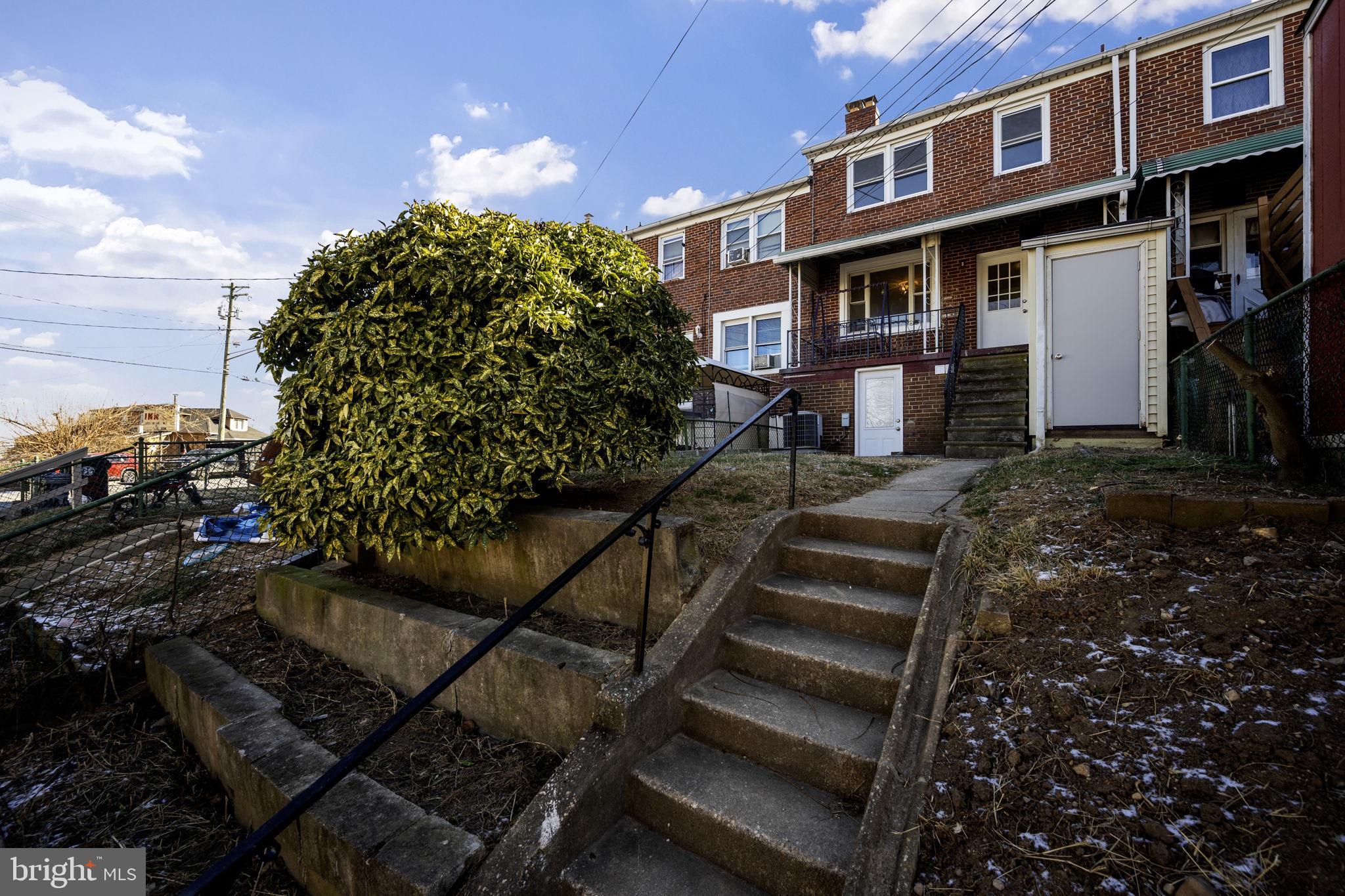 EASTWOOD - Residential