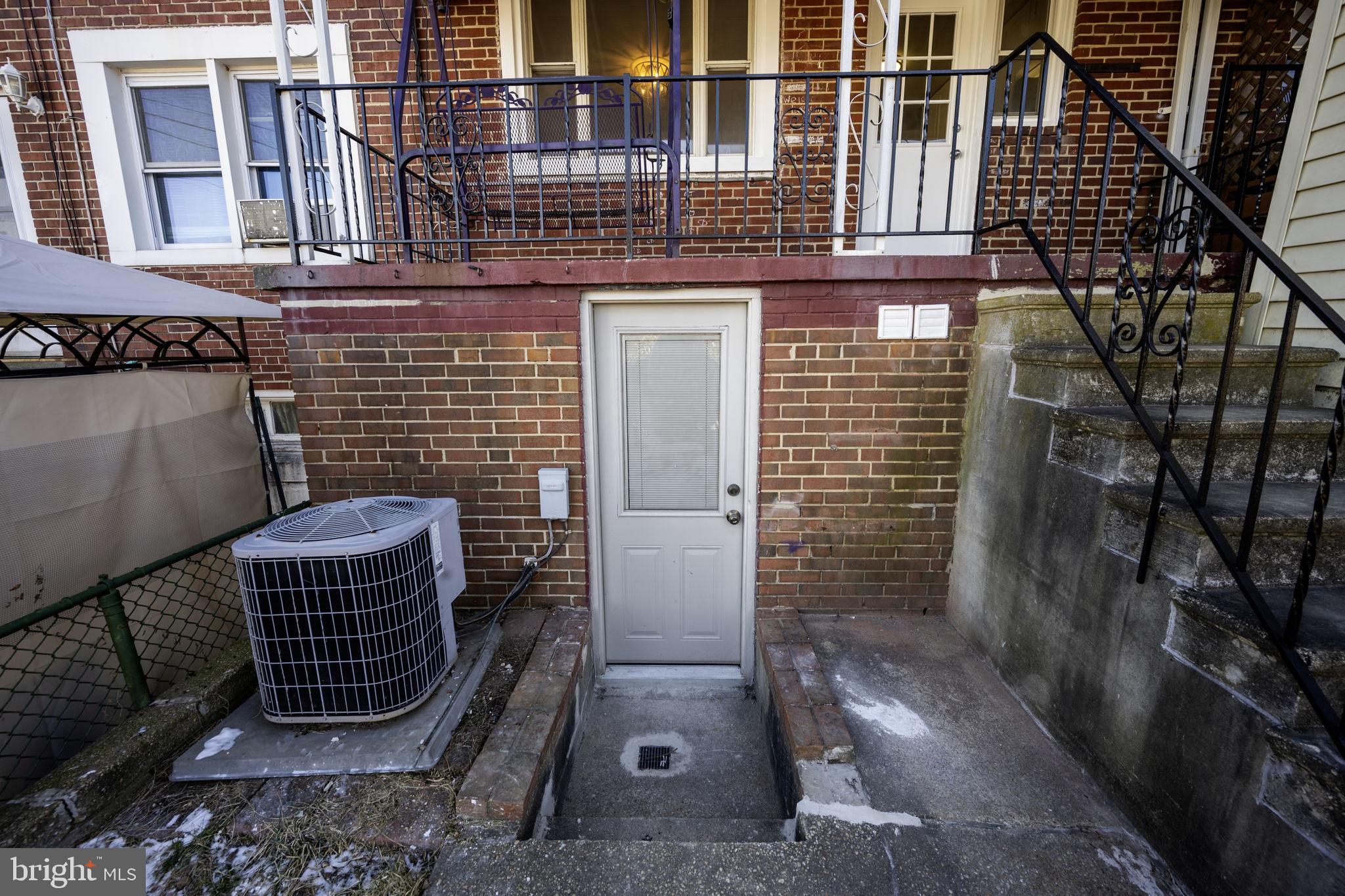 EASTWOOD - Residential