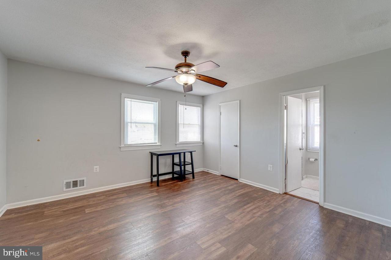 IRONGATE - Residential Lease