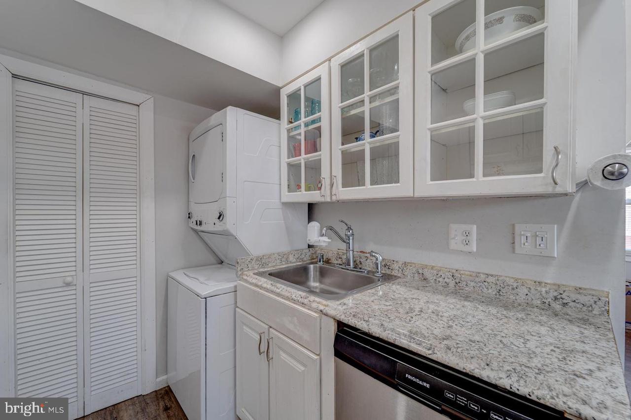 IRONGATE - Residential Lease