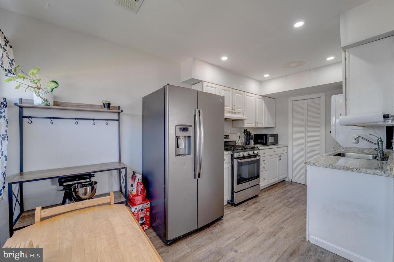 IRONGATE - Residential Lease