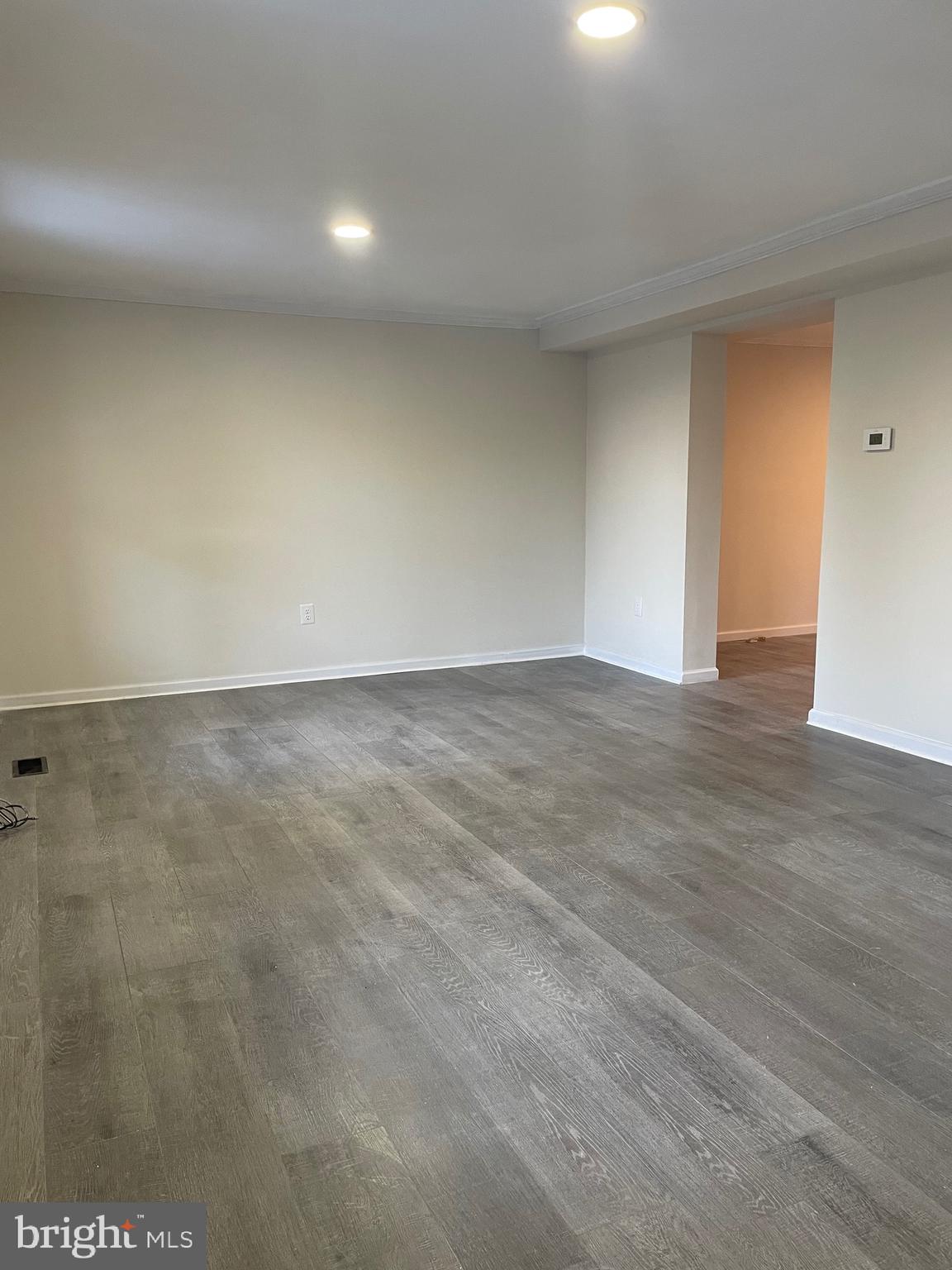 SPRING MEADOW - Residential