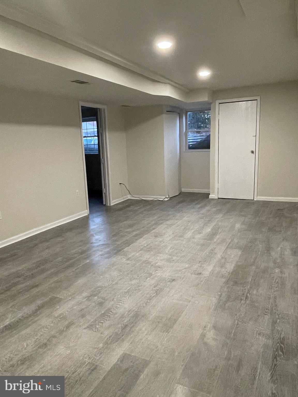 SPRING MEADOW - Residential