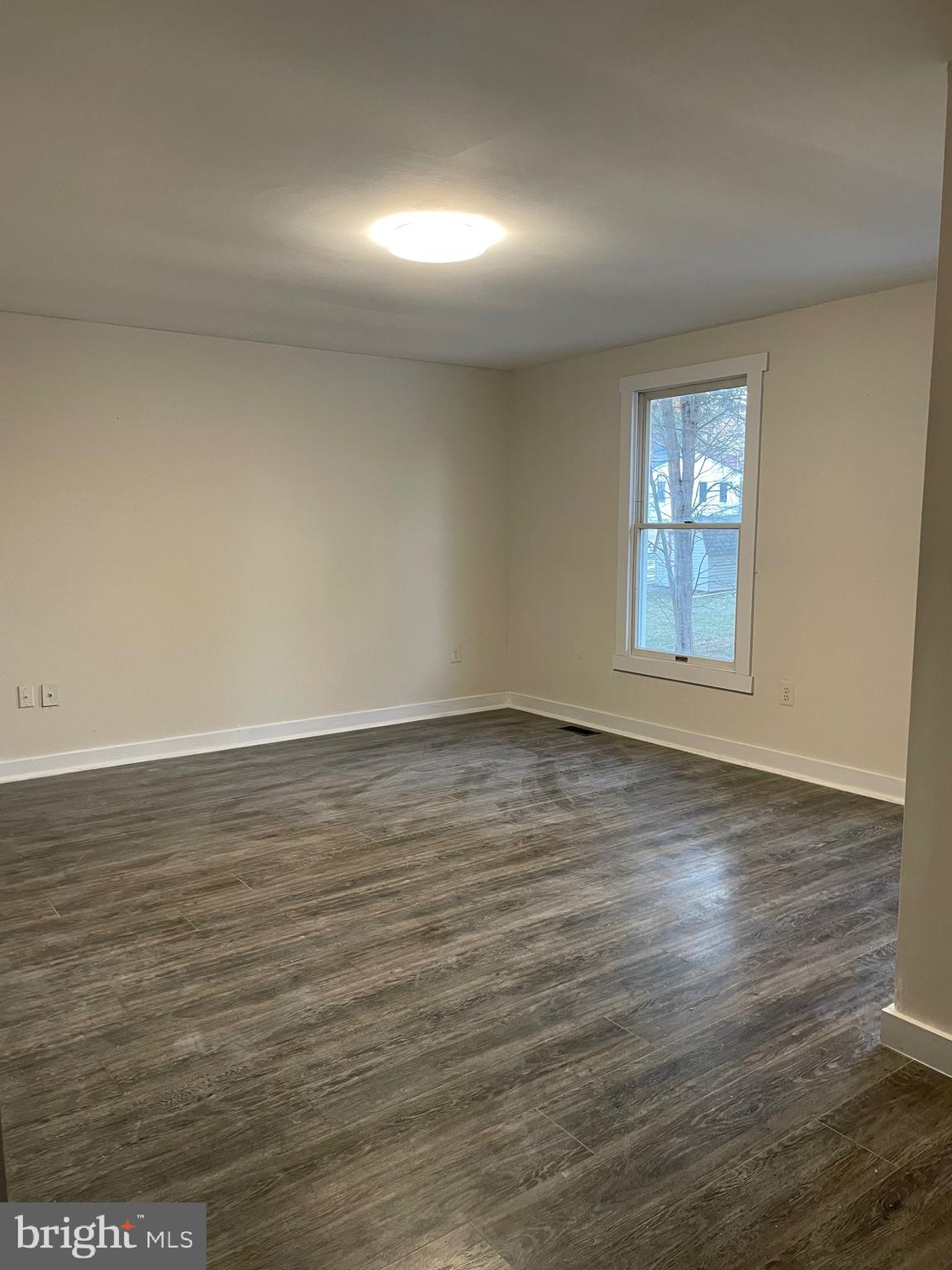 SPRING MEADOW - Residential