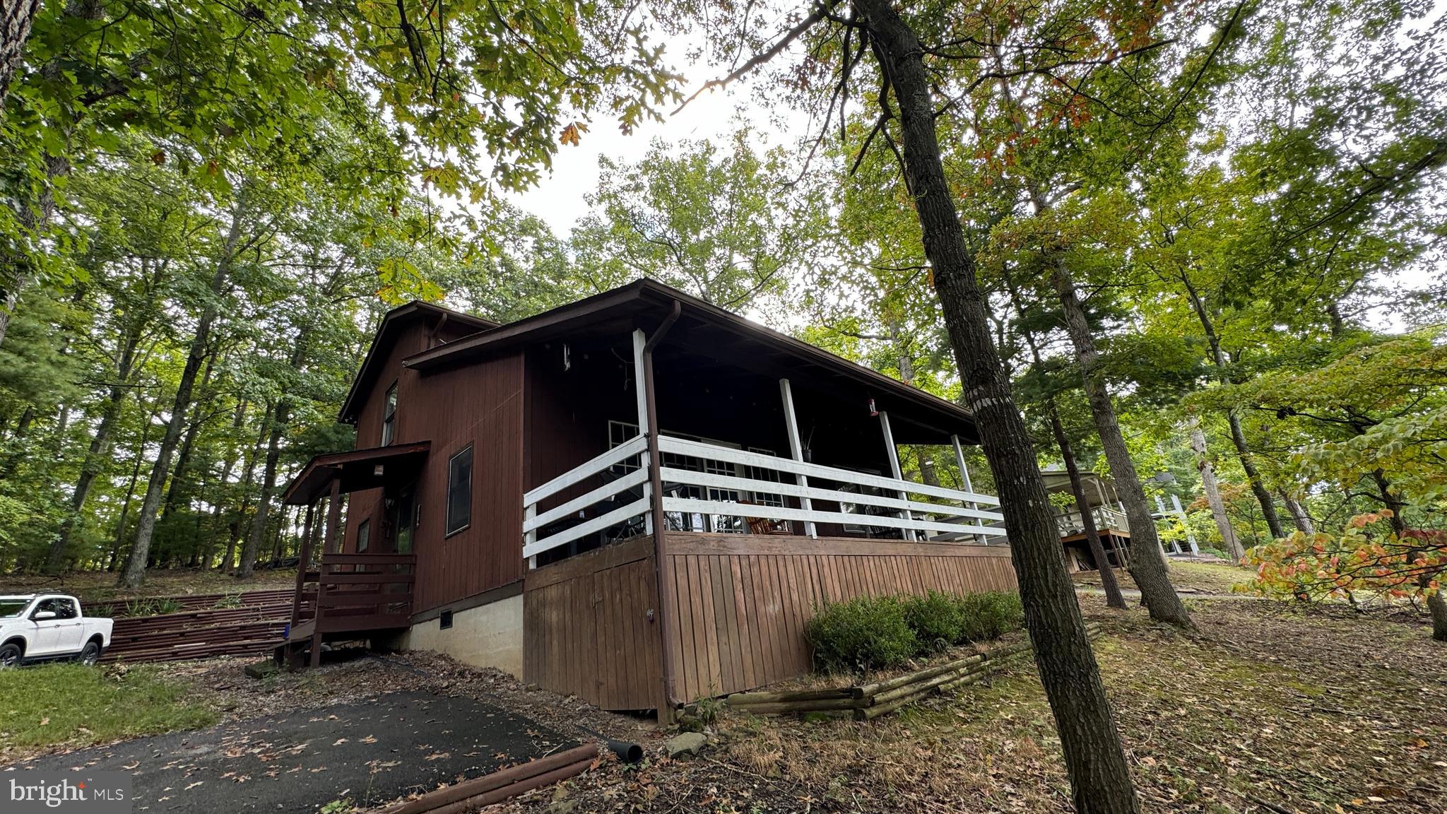 LAKE HOLIDAY ESTATES - Residential