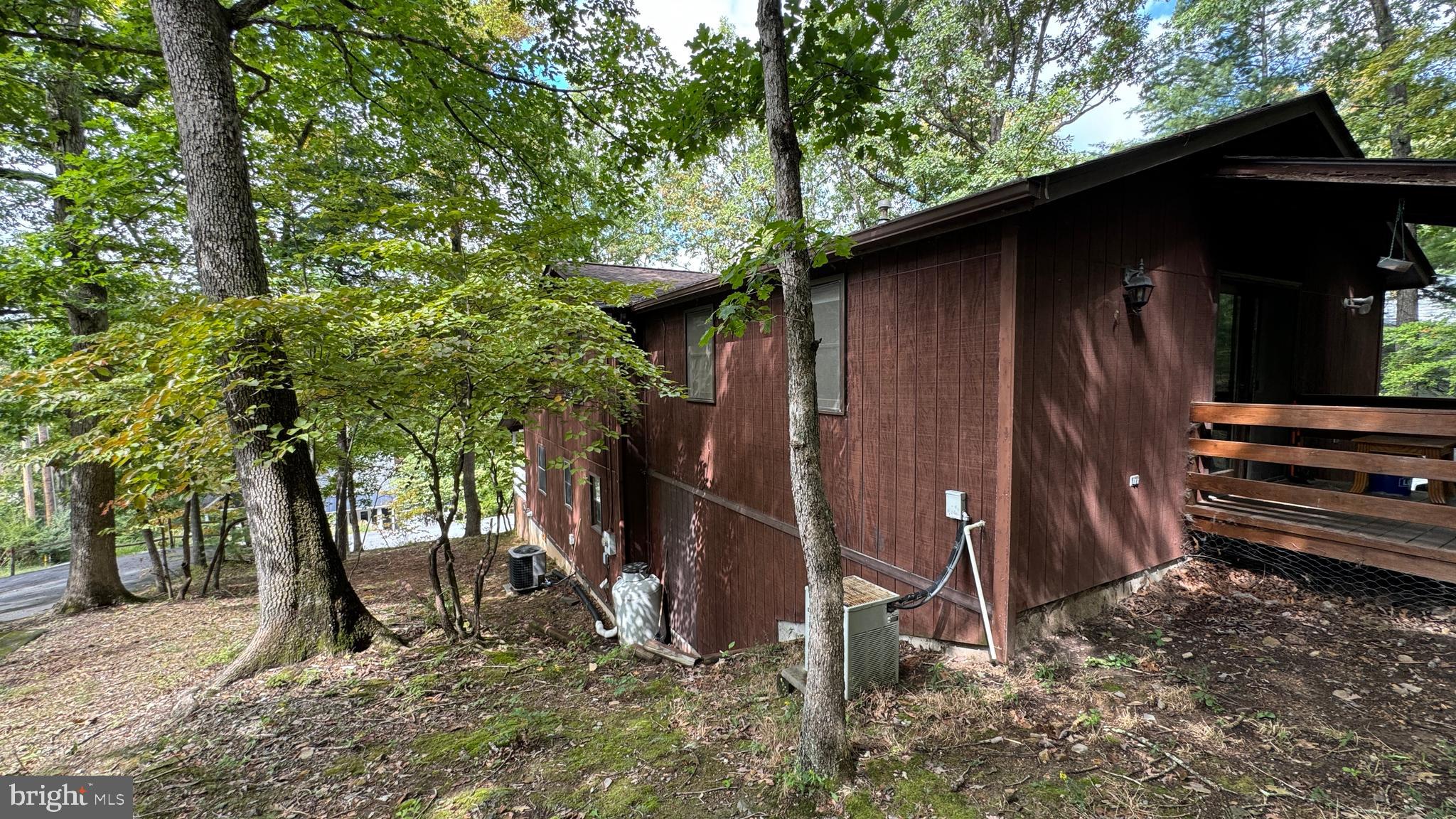 LAKE HOLIDAY ESTATES - Residential