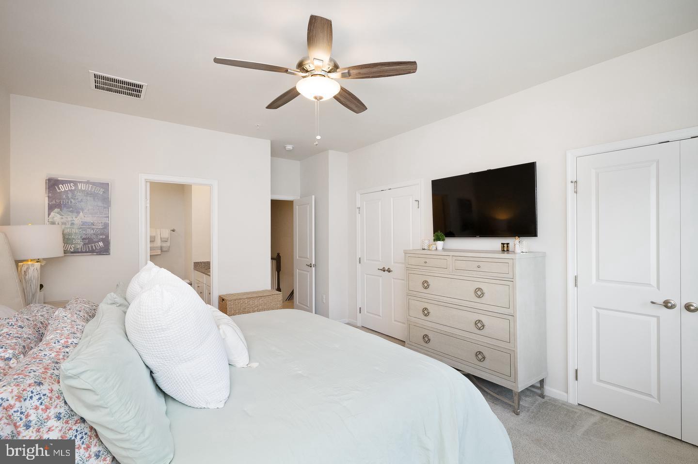 OLDHAM CROSSING - Residential