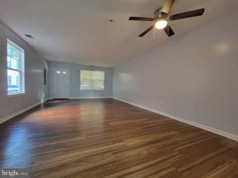 Townhouse For Rent - 97 Spring Street<br/> TRENTON, NJ 08618
