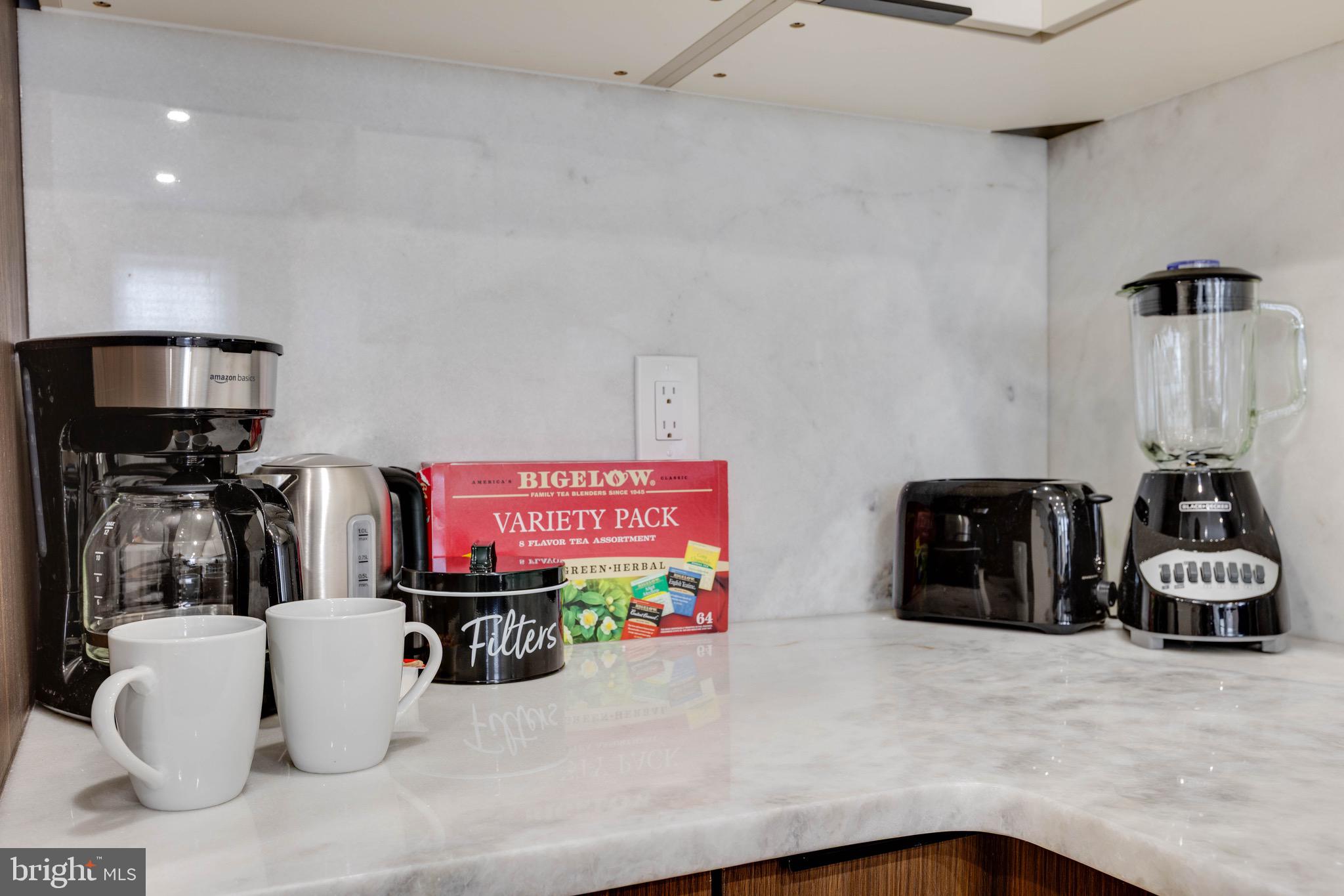 FAIRMOUNT - Residential Lease