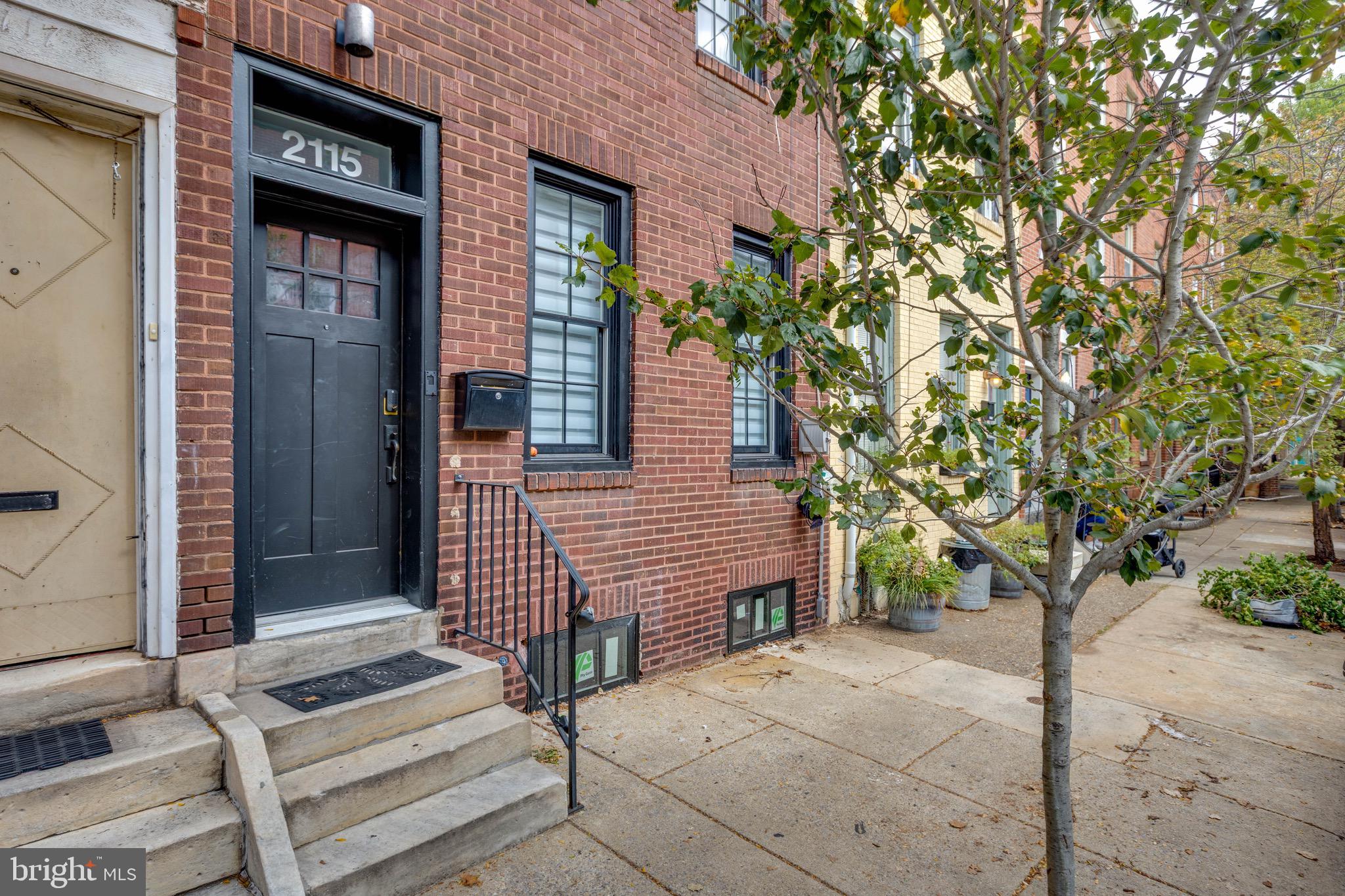 FAIRMOUNT - Residential Lease