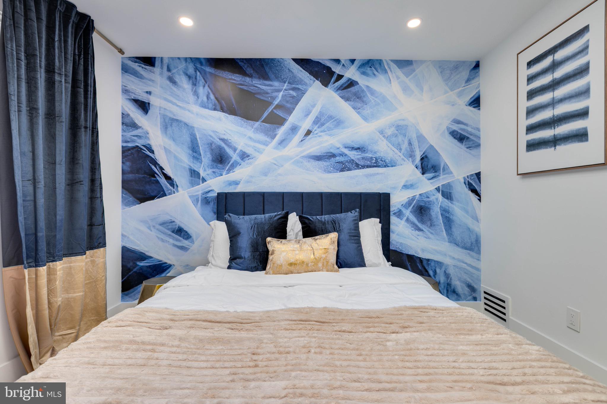 FAIRMOUNT - Residential Lease