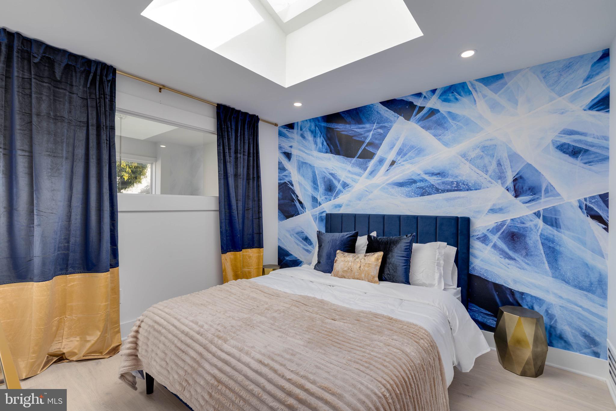 FAIRMOUNT - Residential Lease