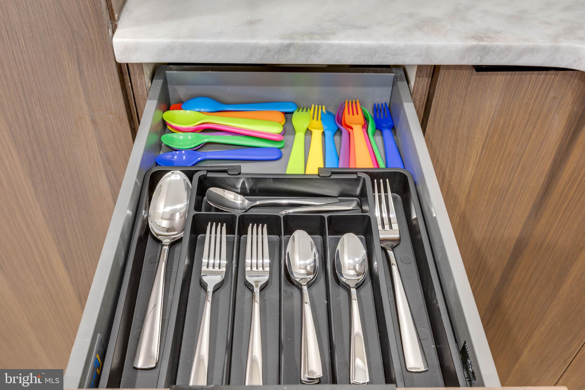 FAIRMOUNT - Residential Lease