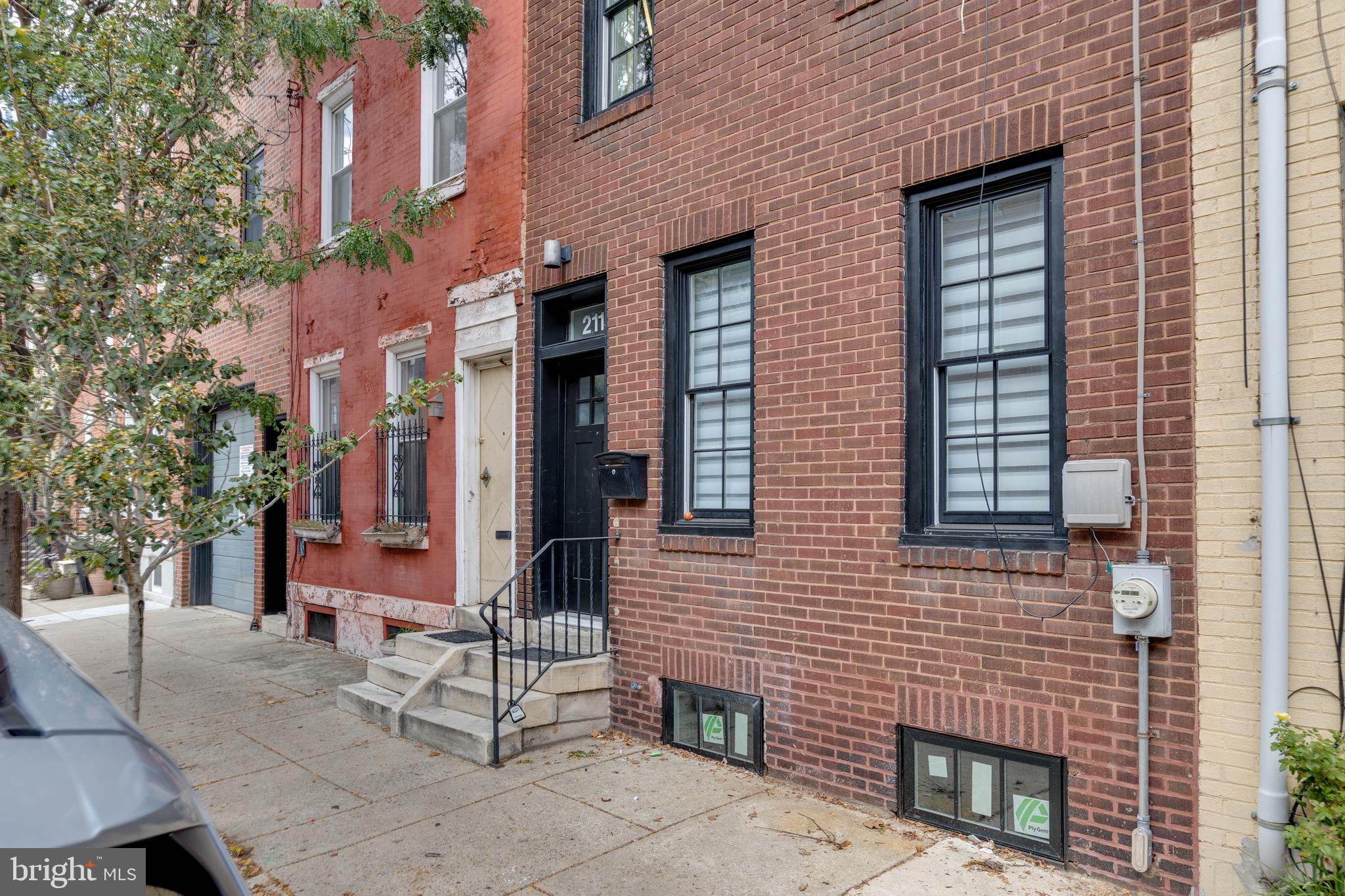 FAIRMOUNT - Residential Lease