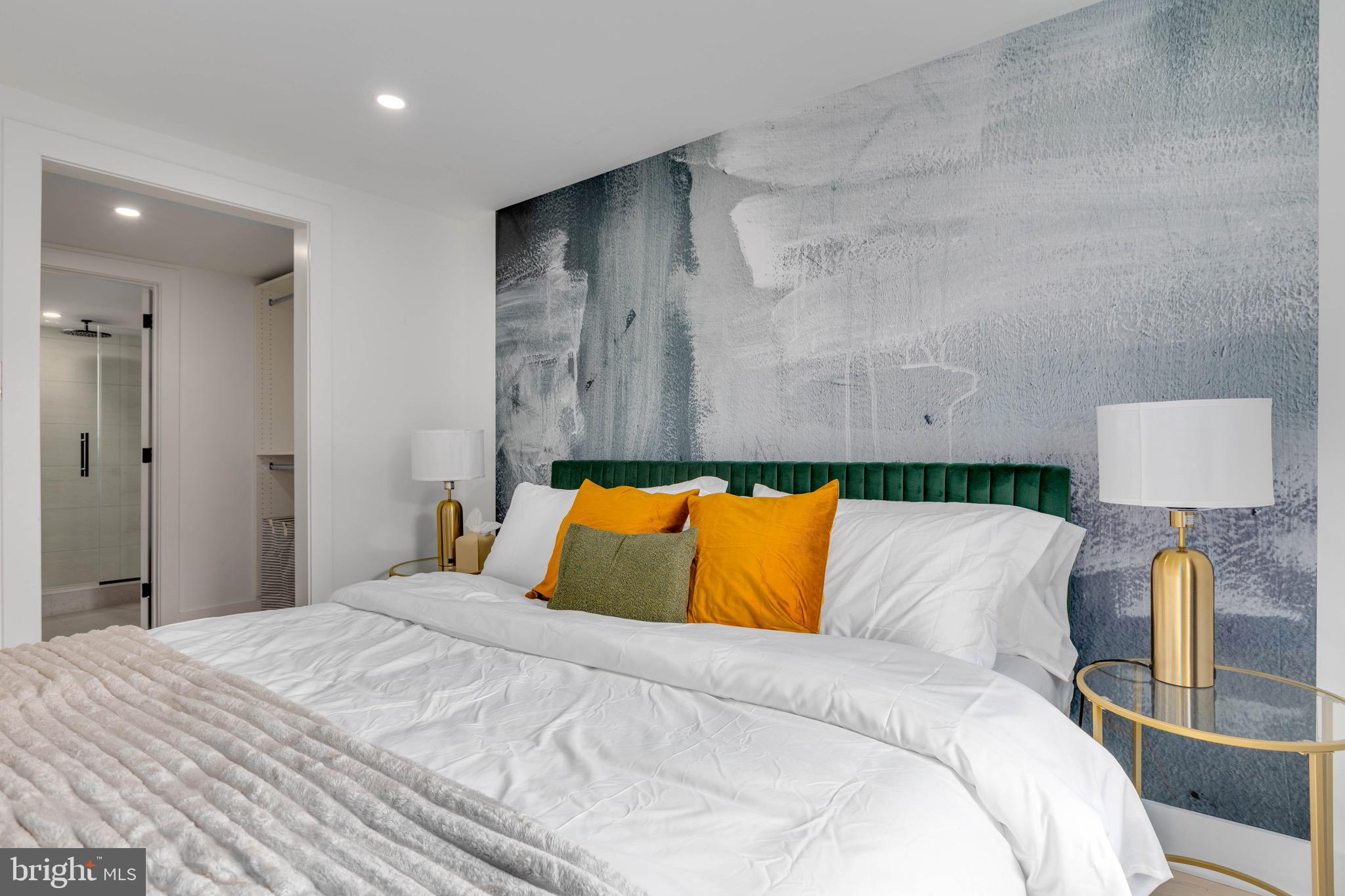 FAIRMOUNT - Residential Lease