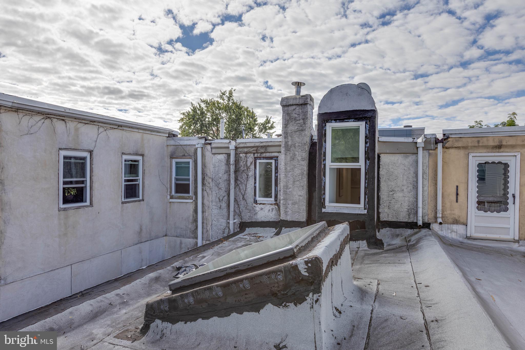 FAIRMOUNT - Residential Lease