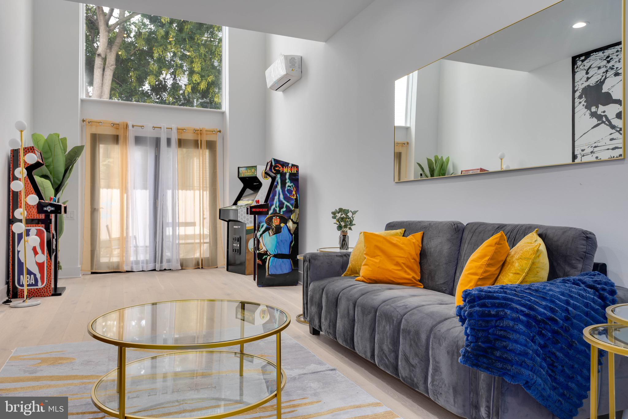 FAIRMOUNT - Residential Lease