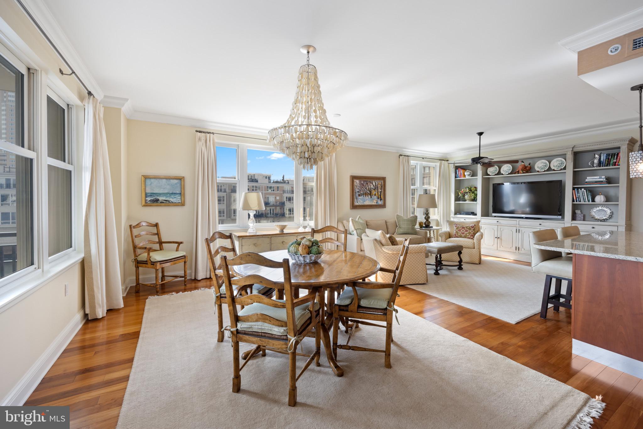 THE RITZ-CARLTON RESIDENCES - Residential