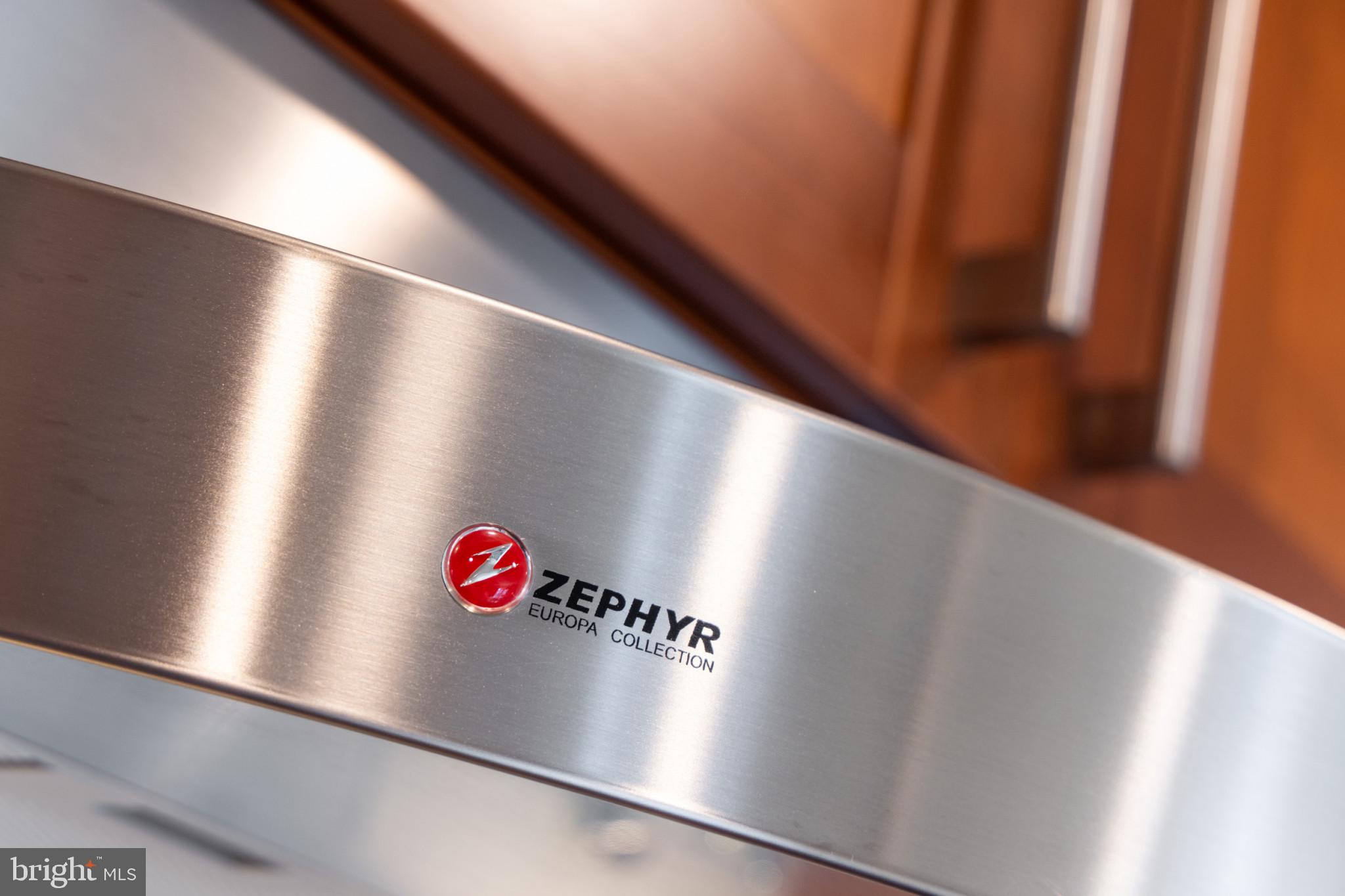 THE RITZ-CARLTON RESIDENCES - Residential