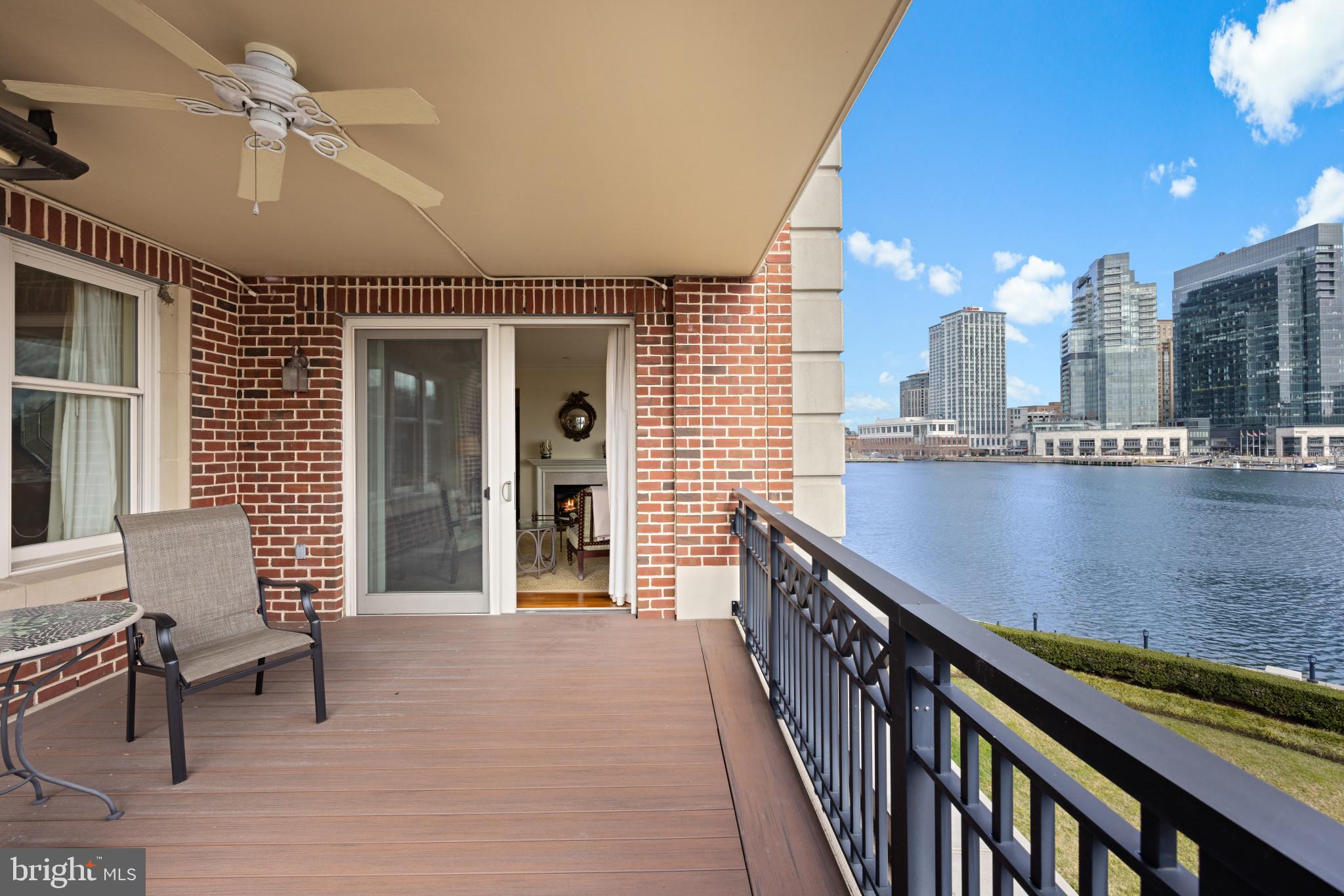 THE RITZ-CARLTON RESIDENCES - Residential