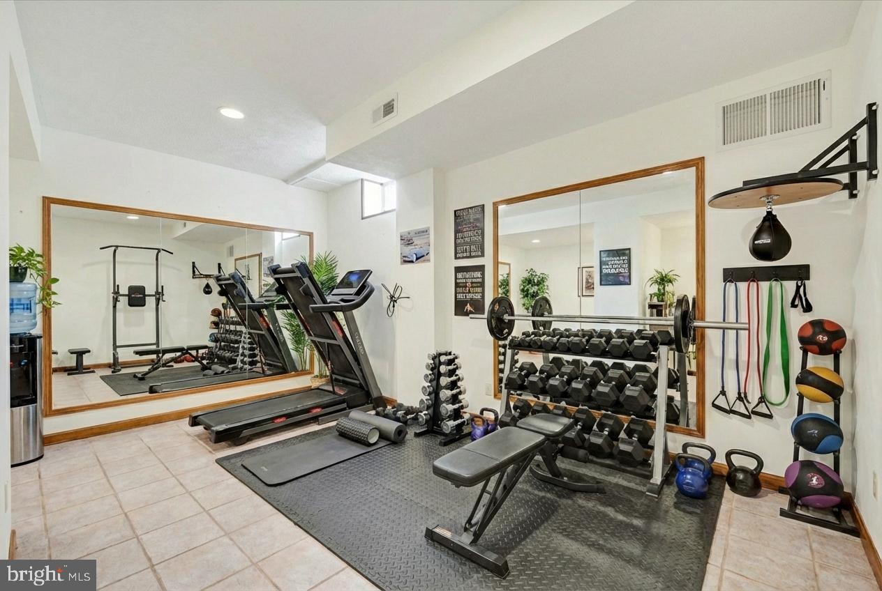 WHITE MARSH - Residential