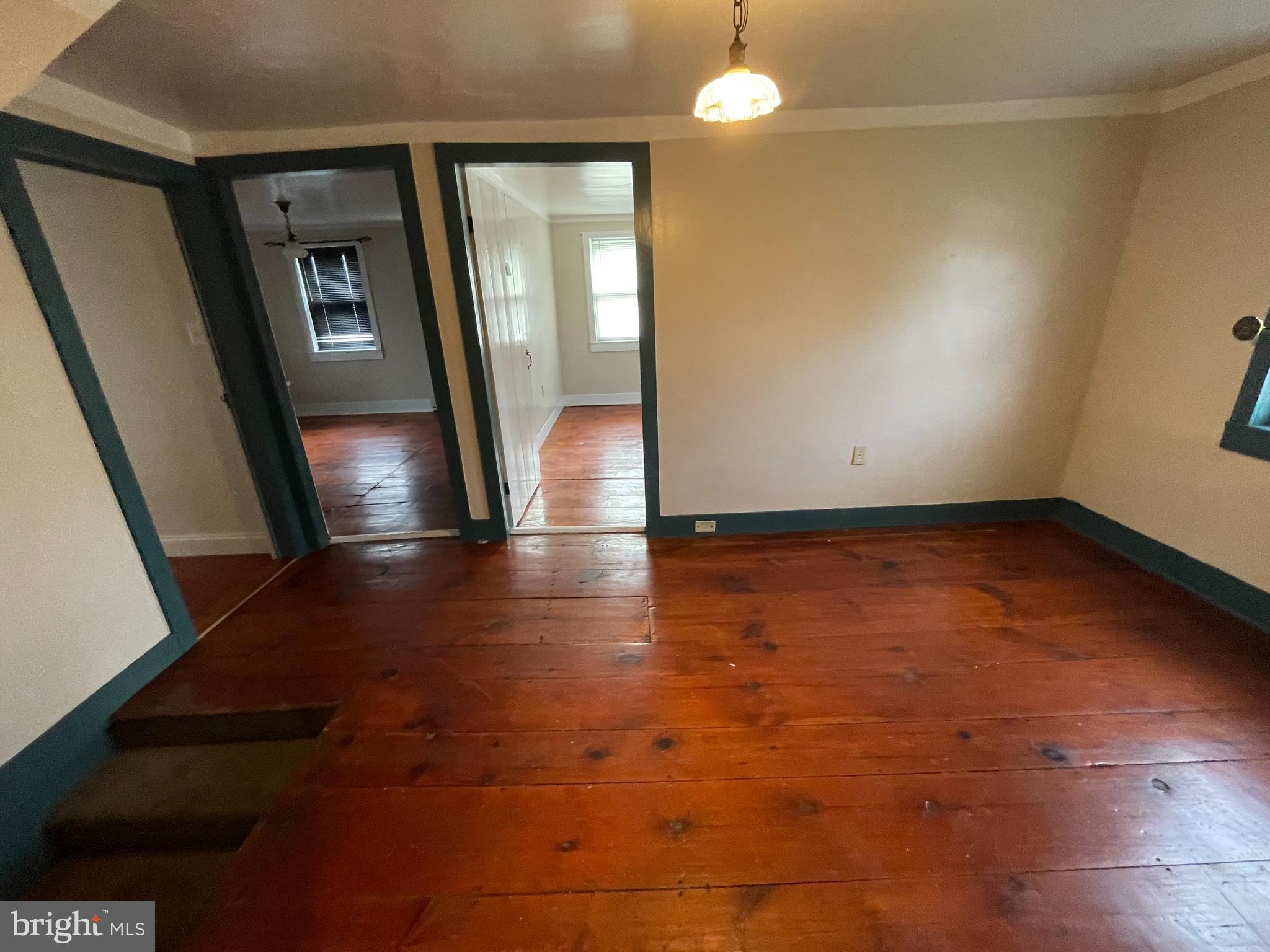 SPORTING HILL - Residential Lease