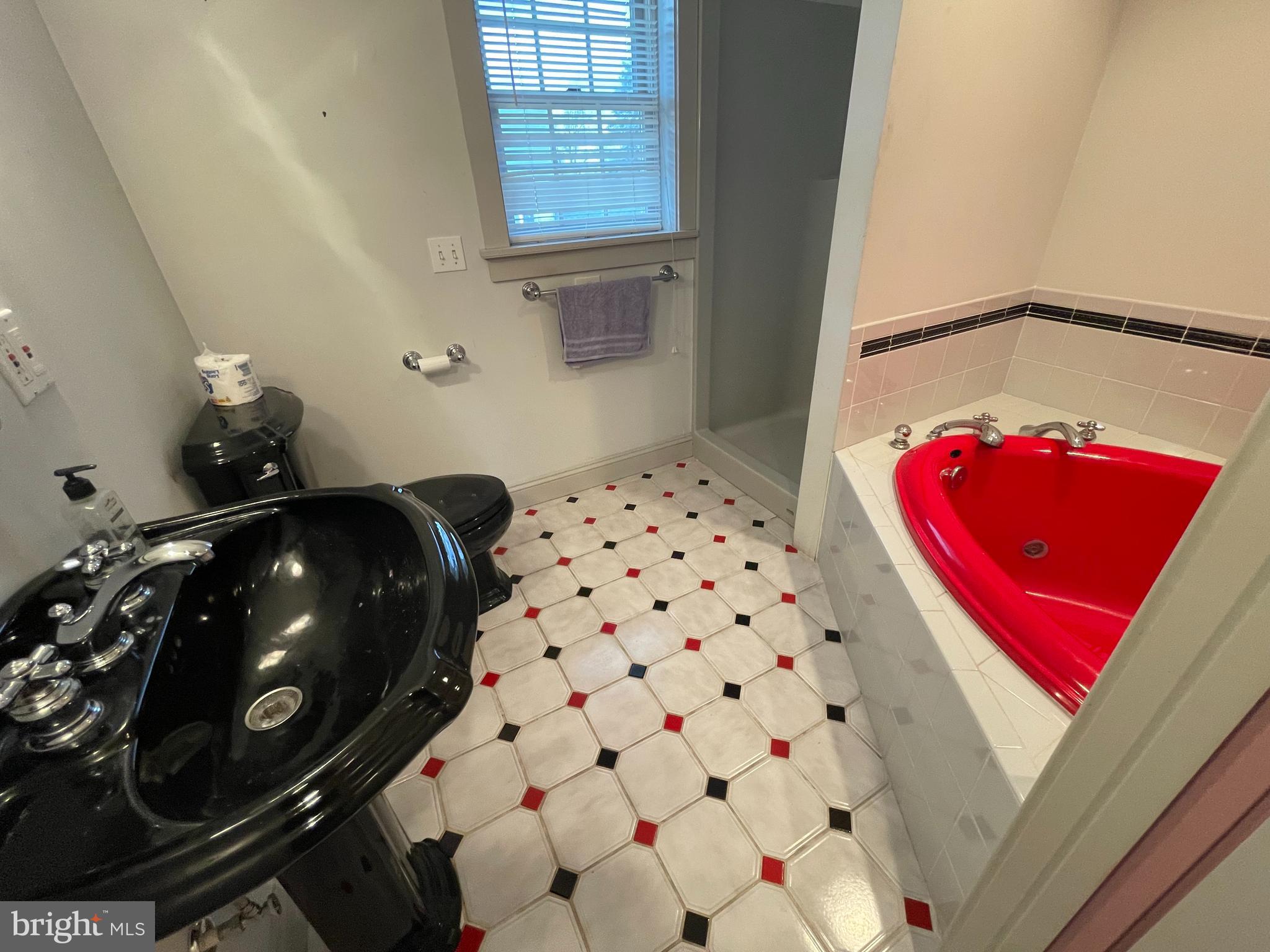 SPORTING HILL - Residential Lease