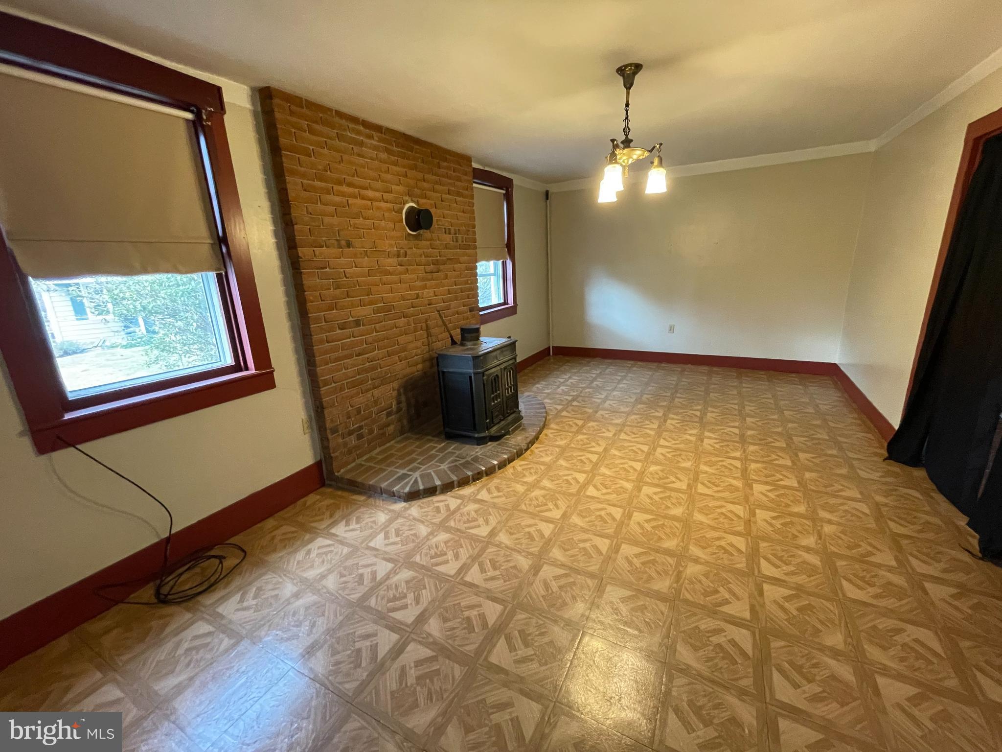 SPORTING HILL - Residential Lease