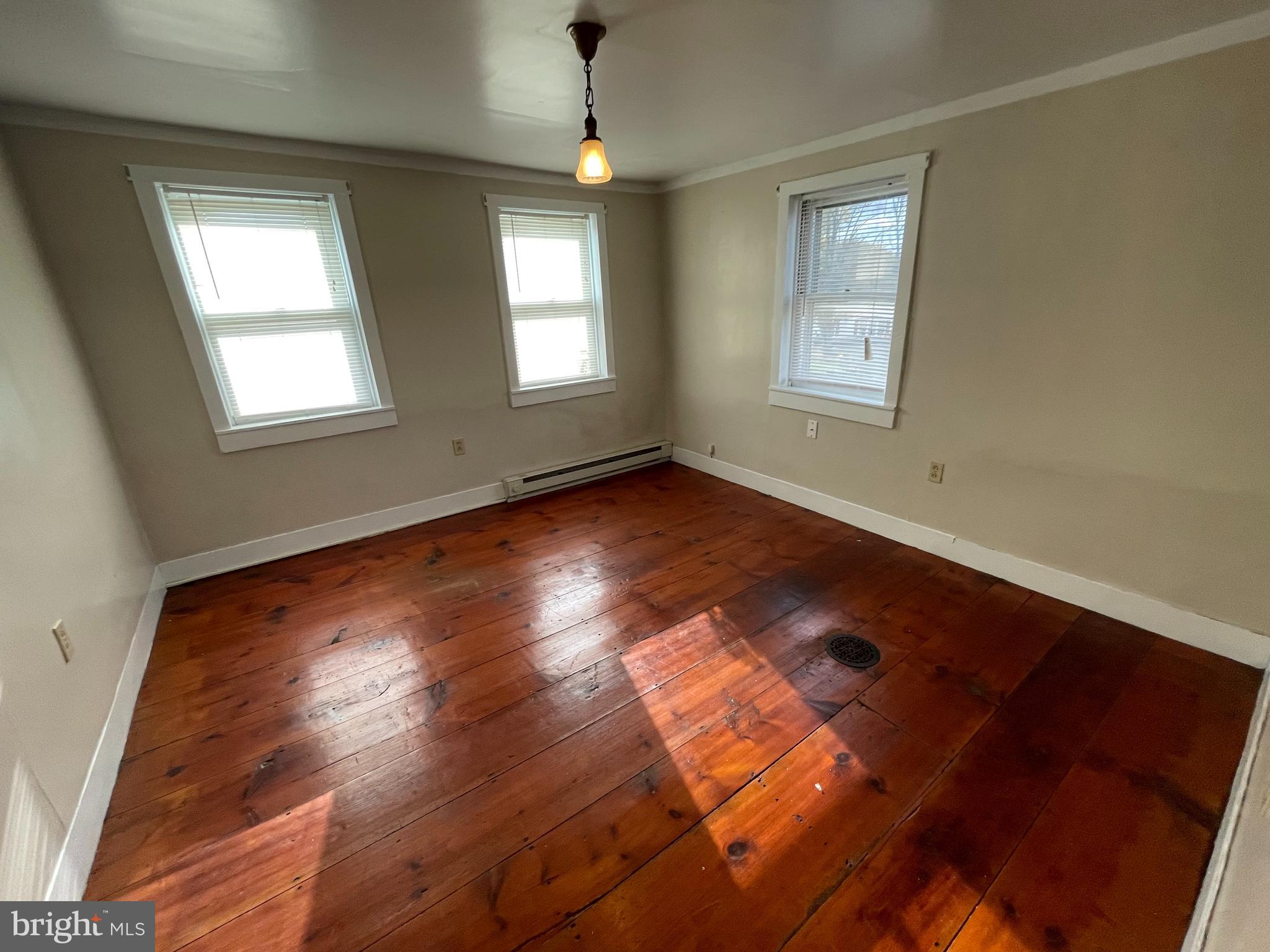 SPORTING HILL - Residential Lease