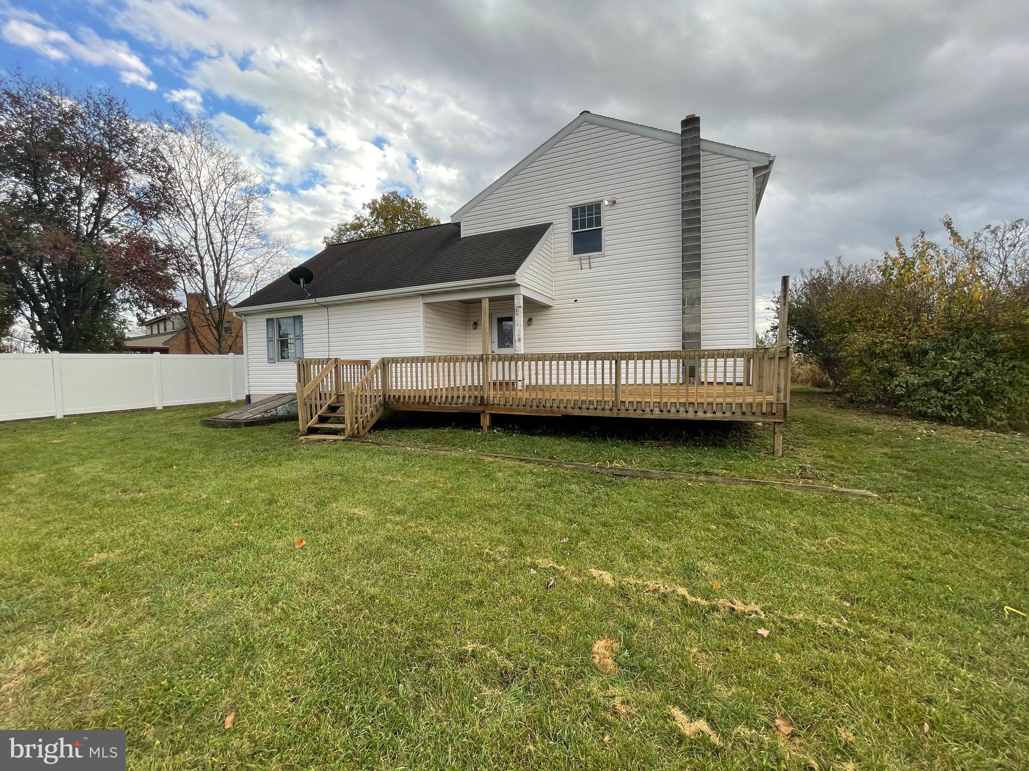 SPORTING HILL - Residential Lease