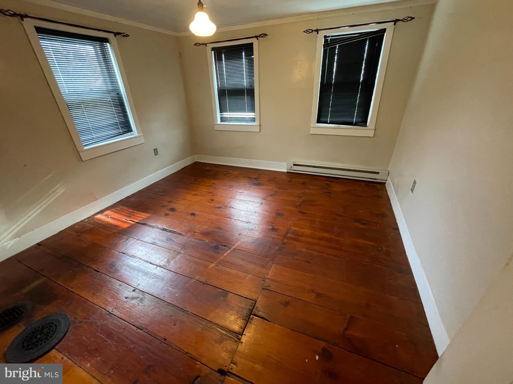 SPORTING HILL - Residential Lease