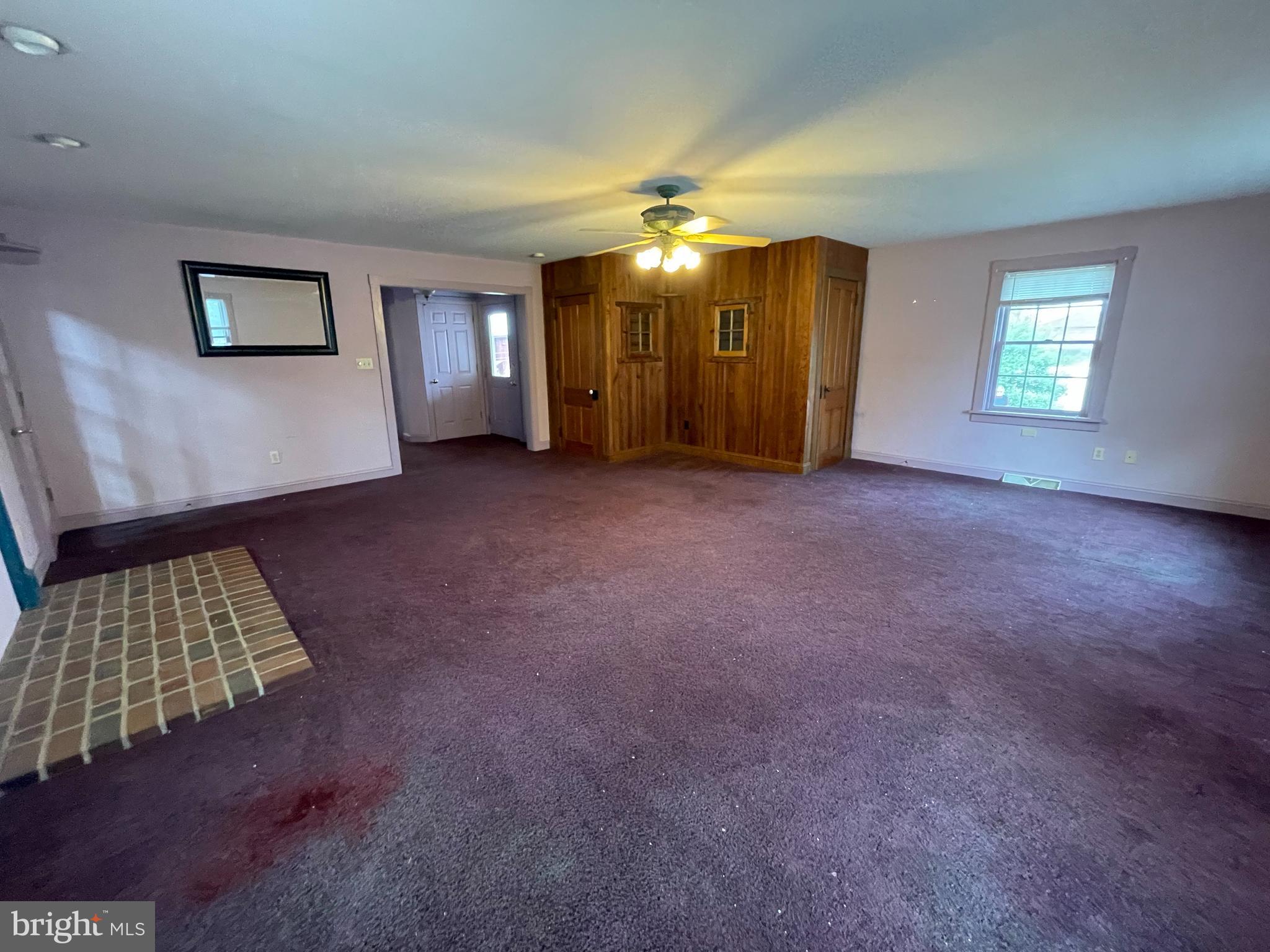 SPORTING HILL - Residential Lease