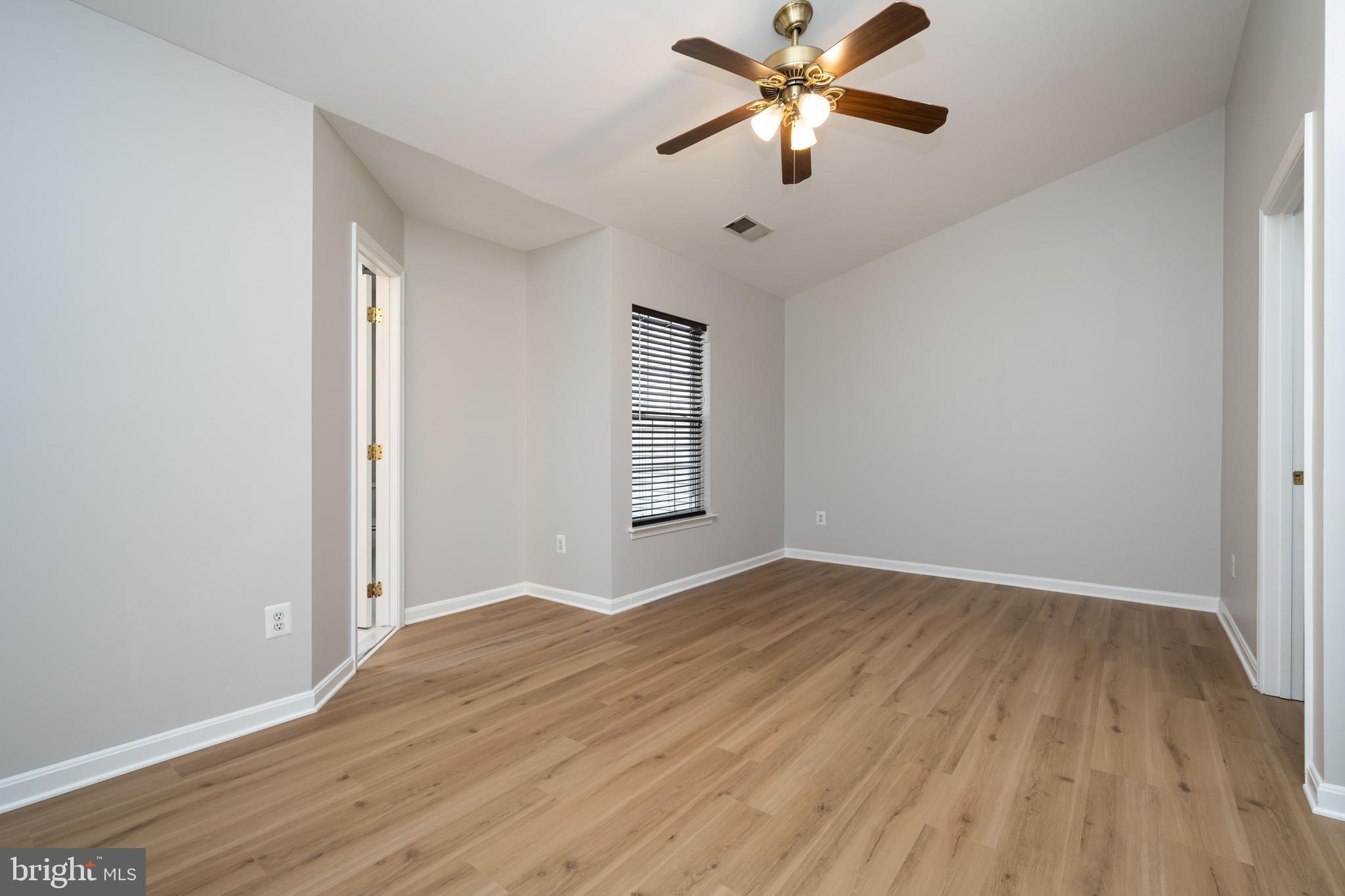 ASHBURN - Residential Lease