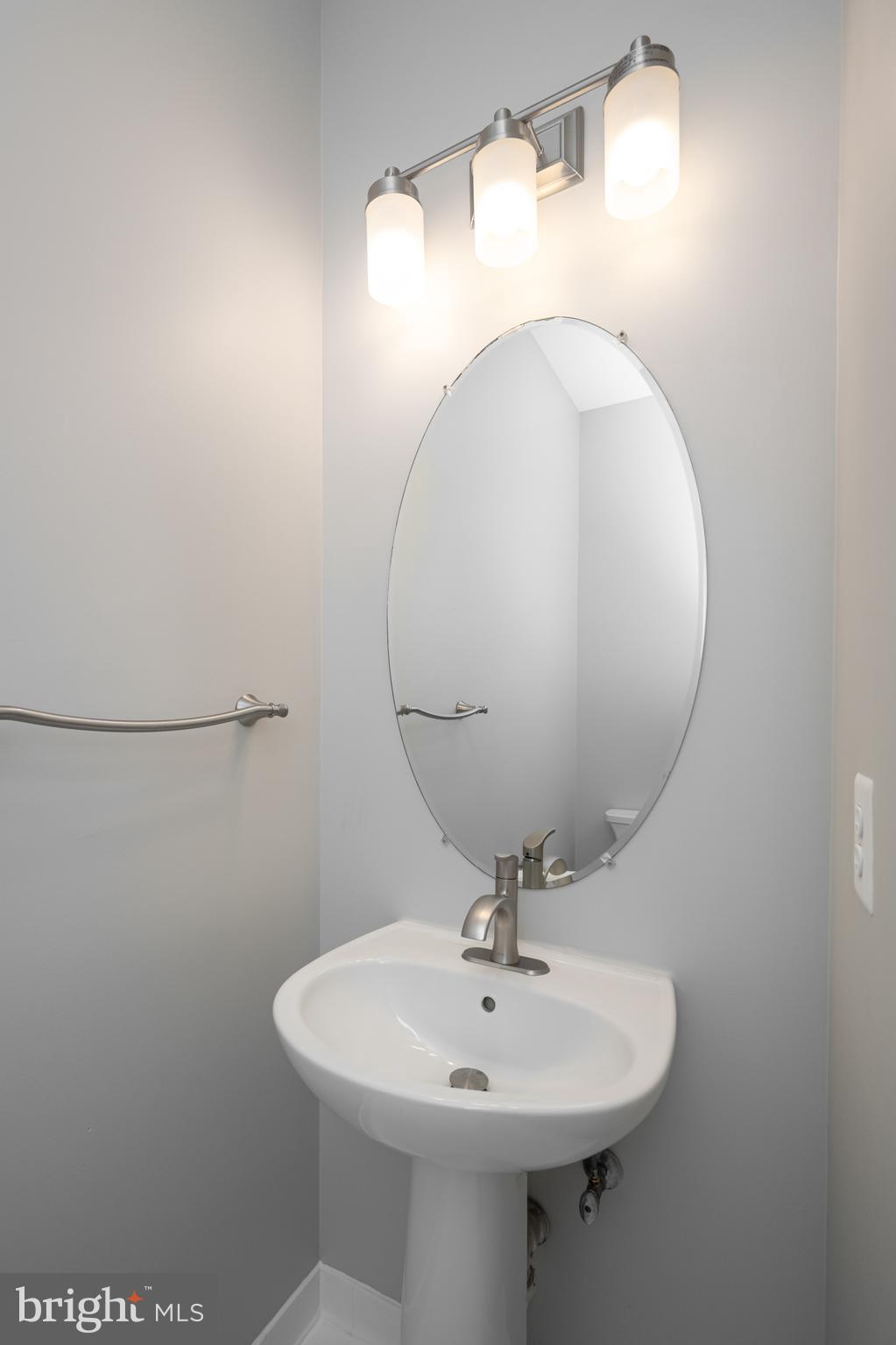 ASHBURN - Residential Lease