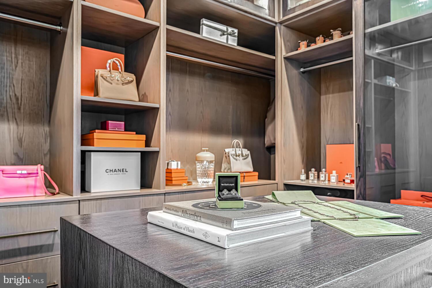 GEORGETOWN VILLAGE - Residential