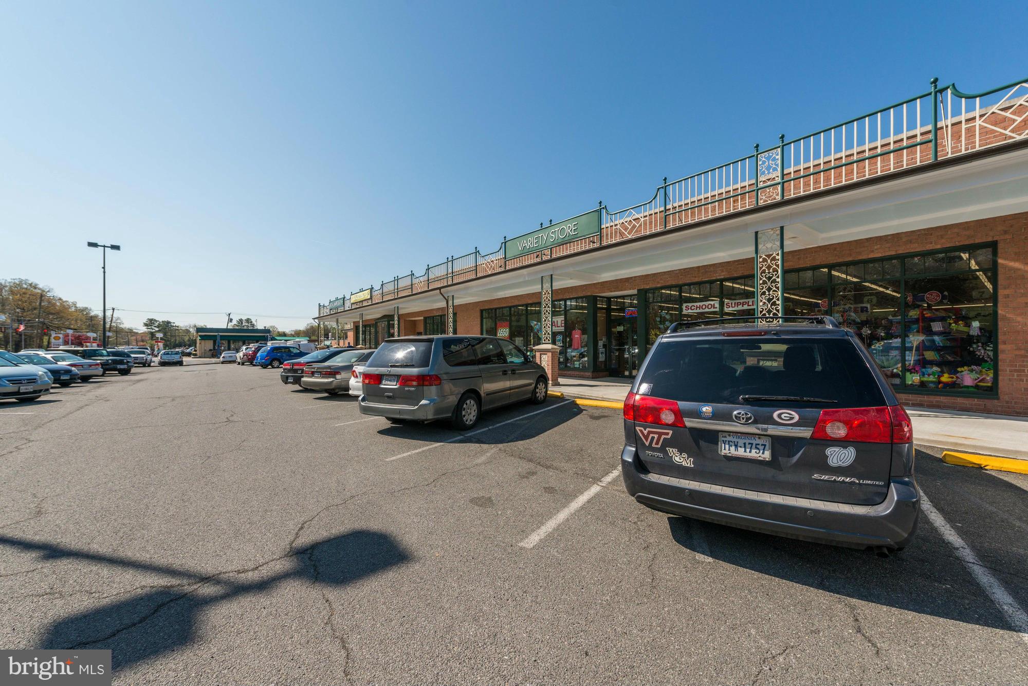 WAYNEWOOD - Residential