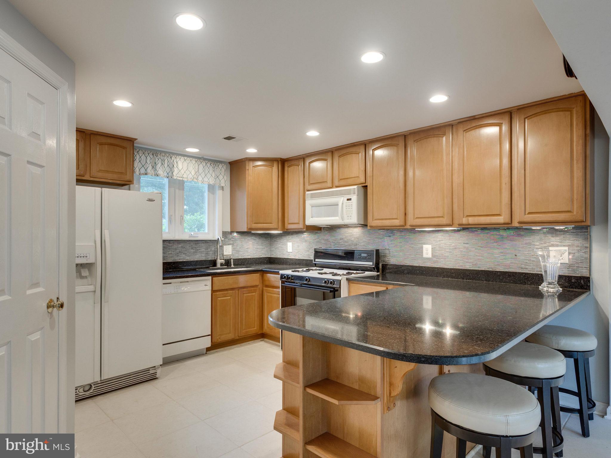 WAYNEWOOD - Residential