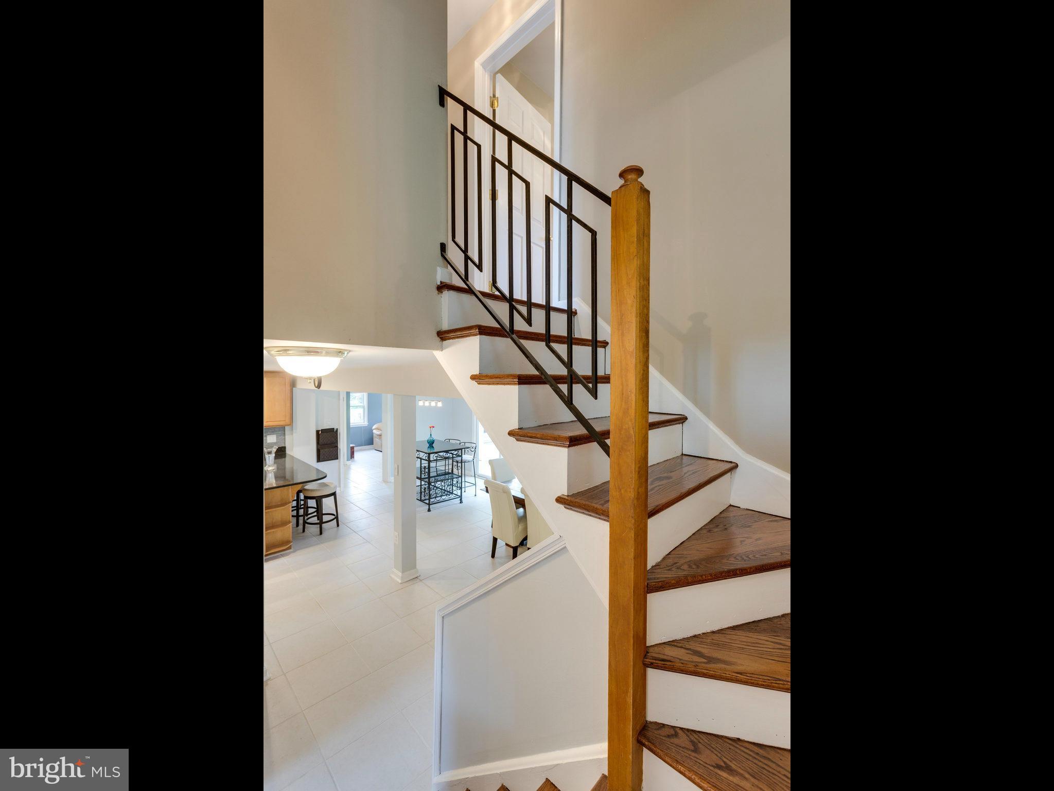 WAYNEWOOD - Residential