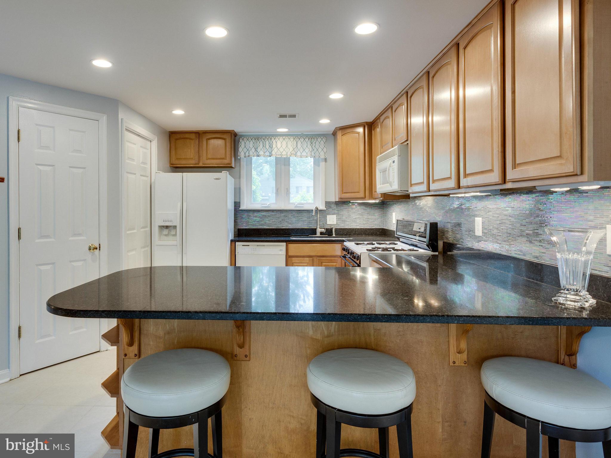 WAYNEWOOD - Residential