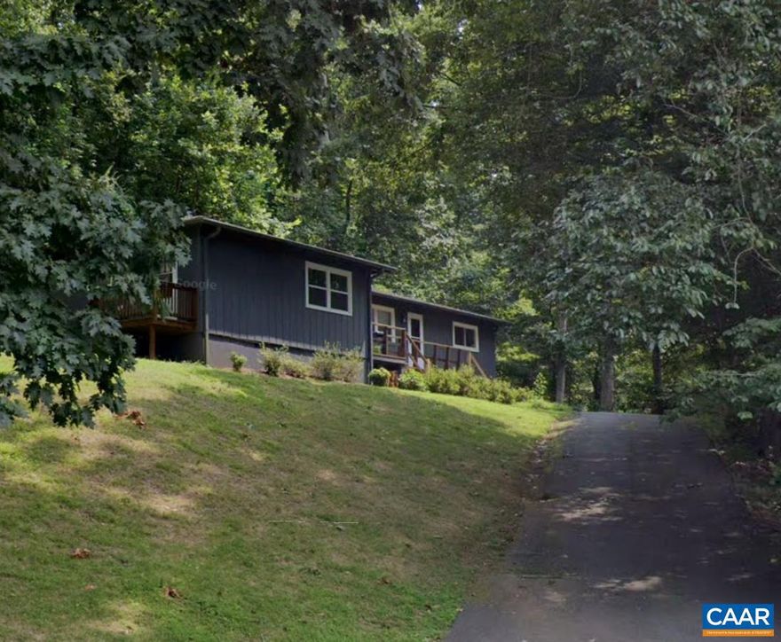 This quaint duplex nestled on the side of a hill provides tranquility while still within the City and close to the hustle and bustle of Downtown. Located on Sunset Avenue off of Jefferson Park Avenue, this location cannot be beat.  This upgraded 2 bedroom/1 bathroom offers a spacious living room, dining room, and large galley kitchen. Hardwood floors throughout the living and dining room. Stainless steel appliances and upgraded countertops. Separate laundry room with washer and dryer. Stylish butter yellow bathroom. Ample views of nature.  $30 monthly utility fee covers yard maintenance. $500 security deposit due at lease signing. $600 non refundable restoration fee due on the lease start date. $395 one-time pet fee (if applicable).