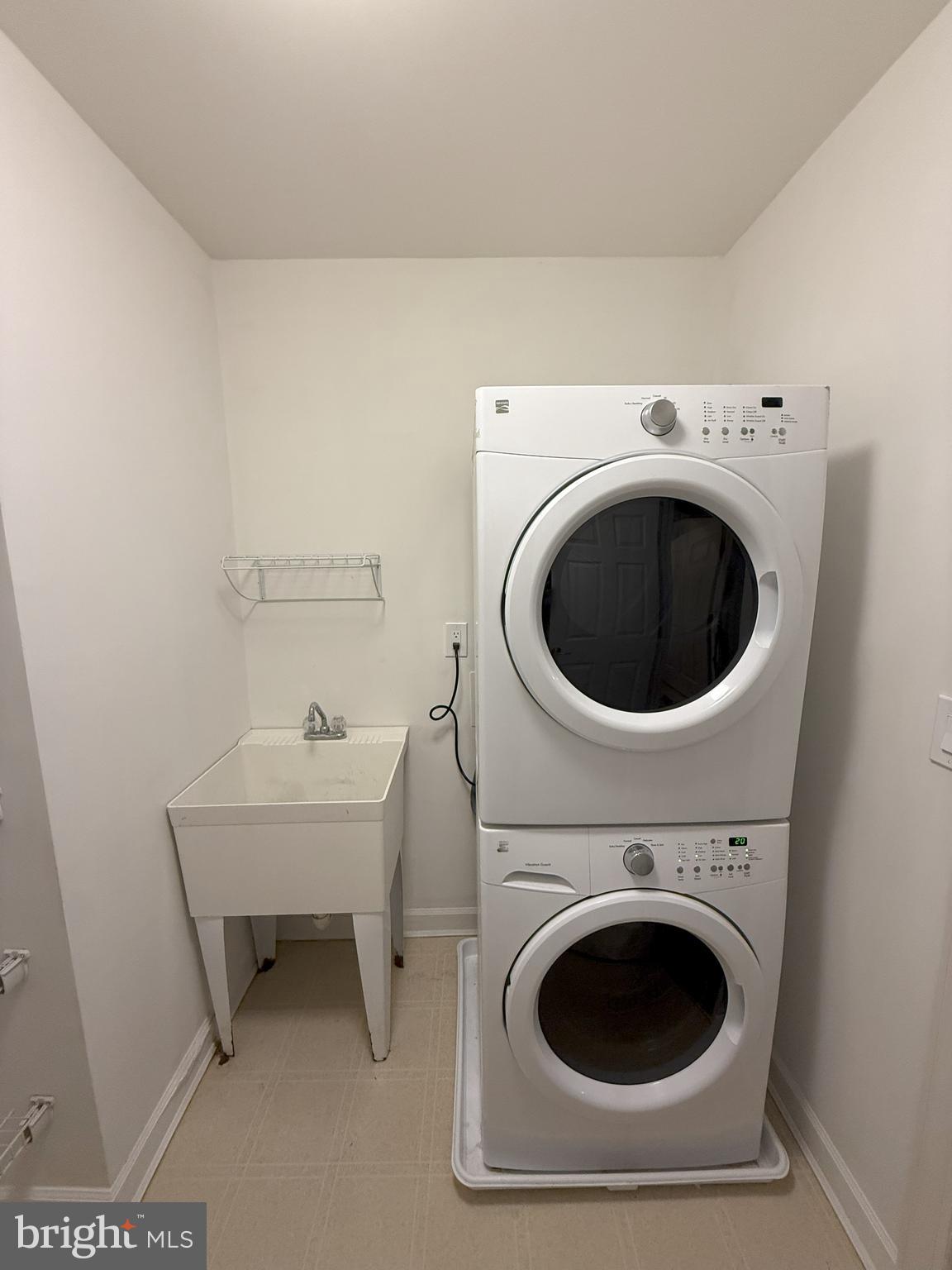 RICHFIELD STATION VILLAGE - Residential