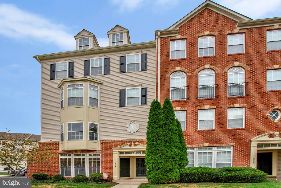 RICHFIELD STATION VILLAGE - Residential