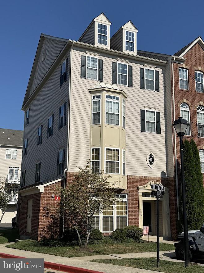 RICHFIELD STATION VILLAGE - Residential